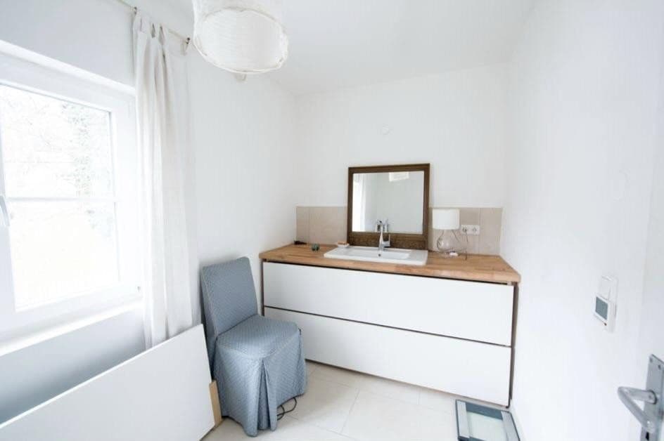 Prodej domu 170 m², pozemek 933 m², Wörthsee, Bavorsko Prodej domu 170 m², pozemek 933 m², Wörthsee, Bavorsko