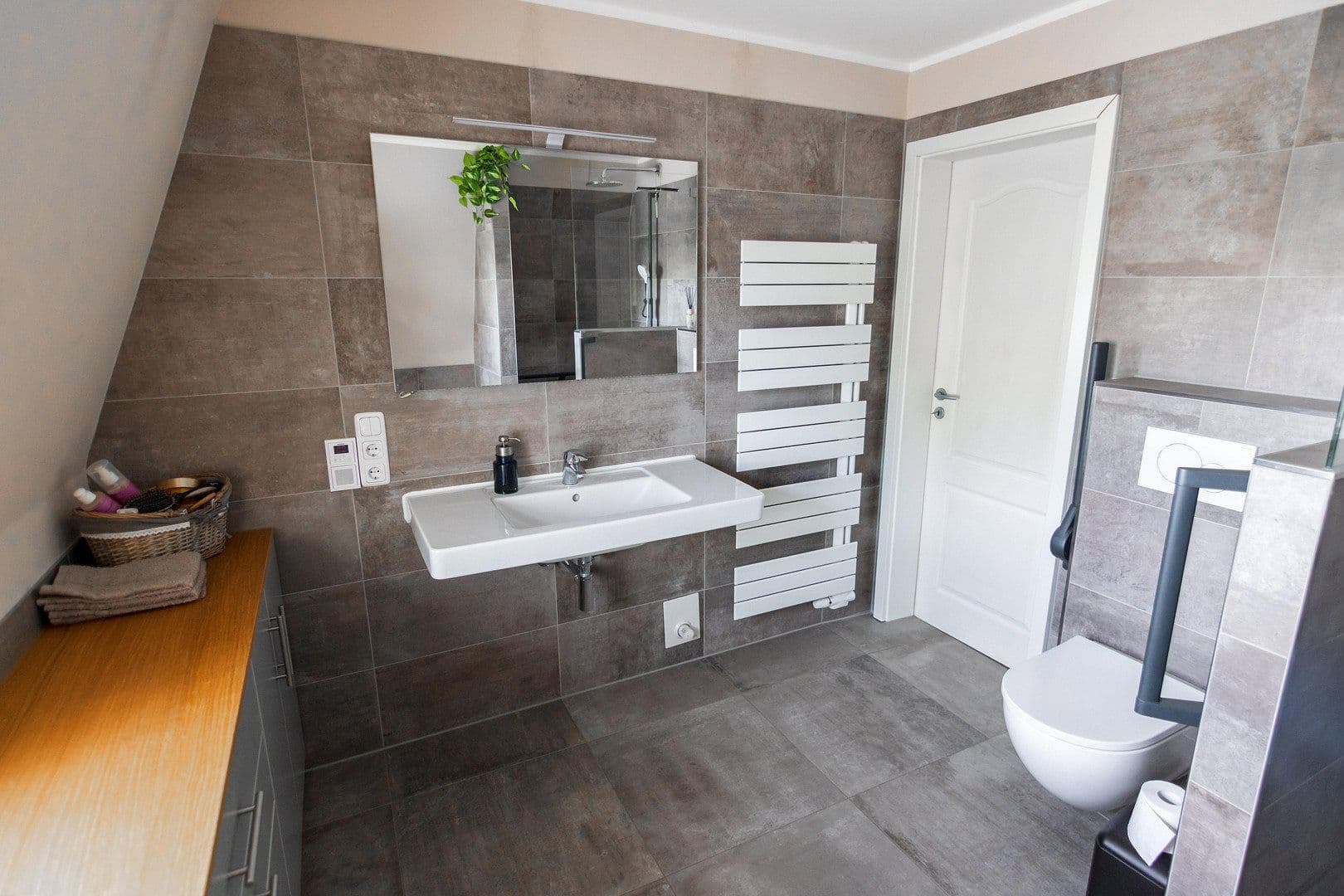 Prodej domu 133 m², pozemek 1.061 m², Grabau, Šlesvicko-Holštýnsko Prodej domu 133 m², pozemek 1.061 m², Grabau, Šlesvicko-Holštýnsko