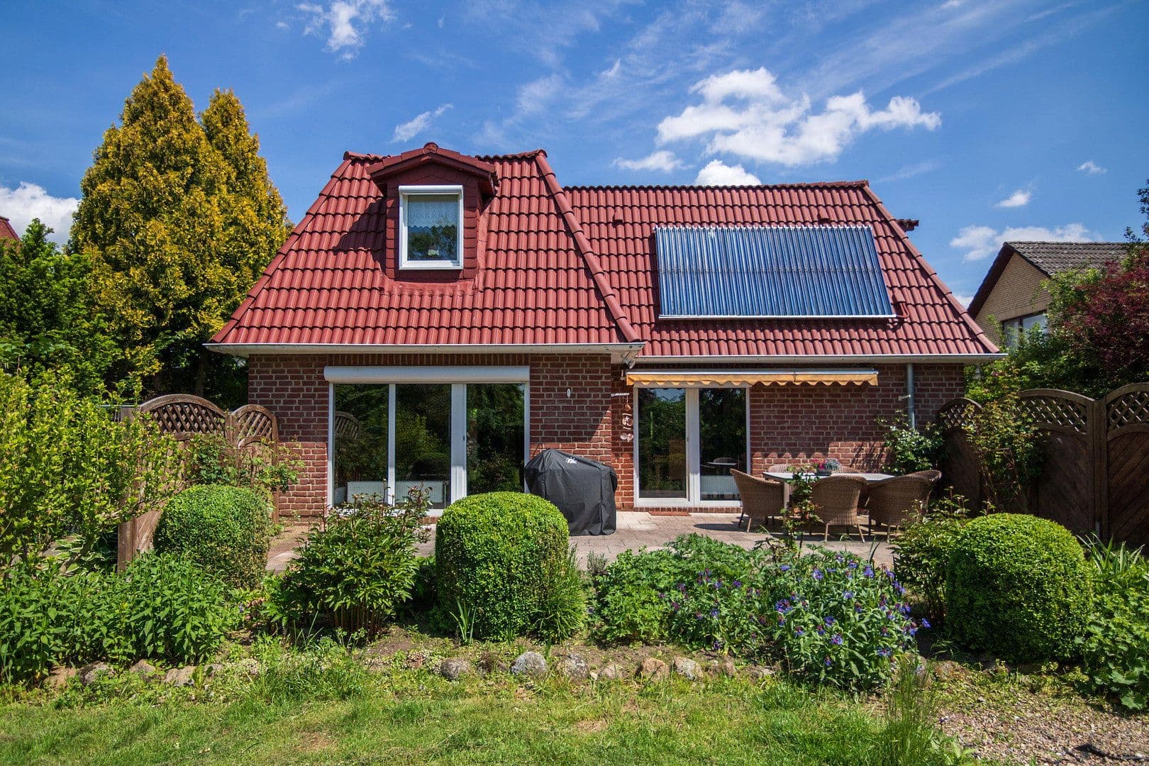 Prodej domu 133 m², pozemek 1.061 m², Grabau, Šlesvicko-Holštýnsko Prodej domu 133 m², pozemek 1.061 m², Grabau, Šlesvicko-Holštýnsko