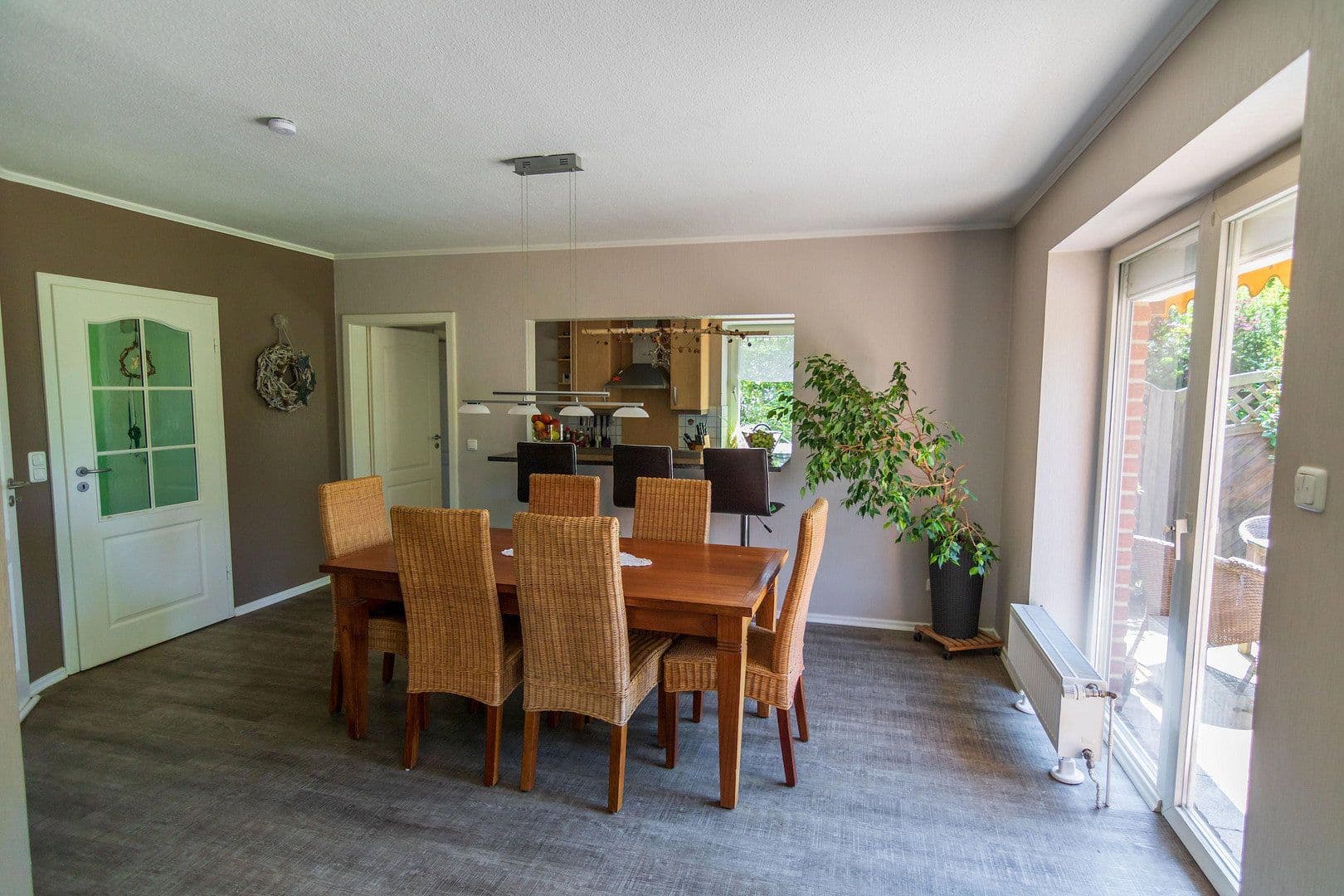 Prodej domu 133 m², pozemek 1.061 m², Grabau, Šlesvicko-Holštýnsko Prodej domu 133 m², pozemek 1.061 m², Grabau, Šlesvicko-Holštýnsko