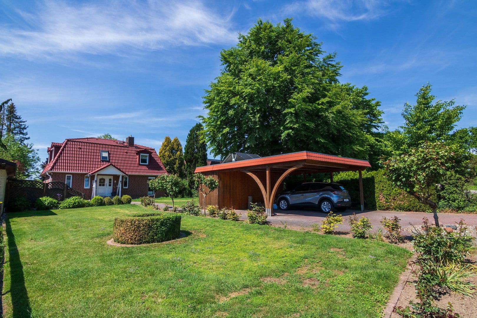 Prodej domu 133 m², pozemek 1.061 m², Grabau, Šlesvicko-Holštýnsko Prodej domu 133 m², pozemek 1.061 m², Grabau, Šlesvicko-Holštýnsko