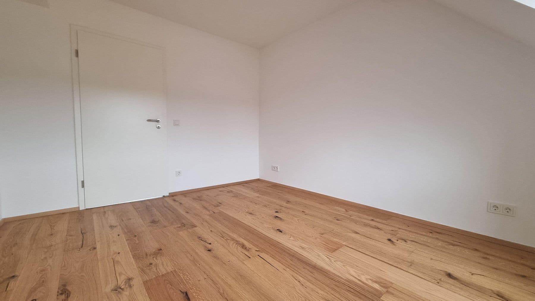 Prodej bytu 2+1 42 m², Zorndorfstraße 17, Köln, Severní Porýní-Vestfálsko Prodej bytu 2+1 42 m², Zorndorfstraße 17, Köln, Severní Porýní-Vestfálsko