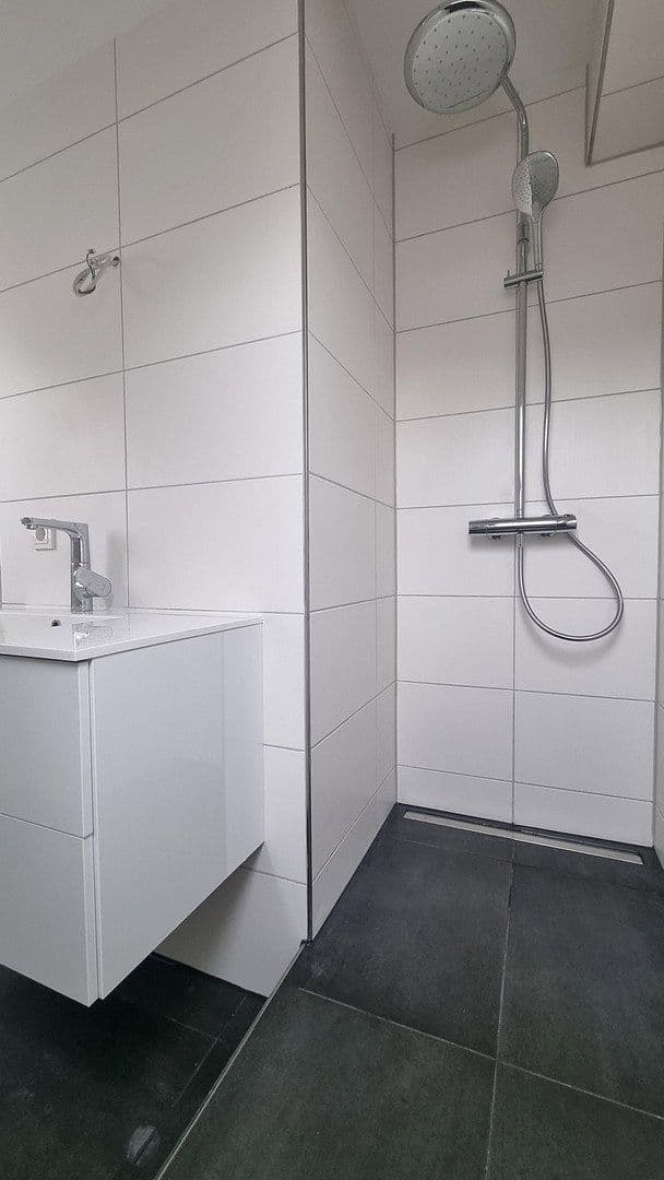 Prodej bytu 2+1 42 m², Zorndorfstraße 17, Köln, Severní Porýní-Vestfálsko Prodej bytu 2+1 42 m², Zorndorfstraße 17, Köln, Severní Porýní-Vestfálsko