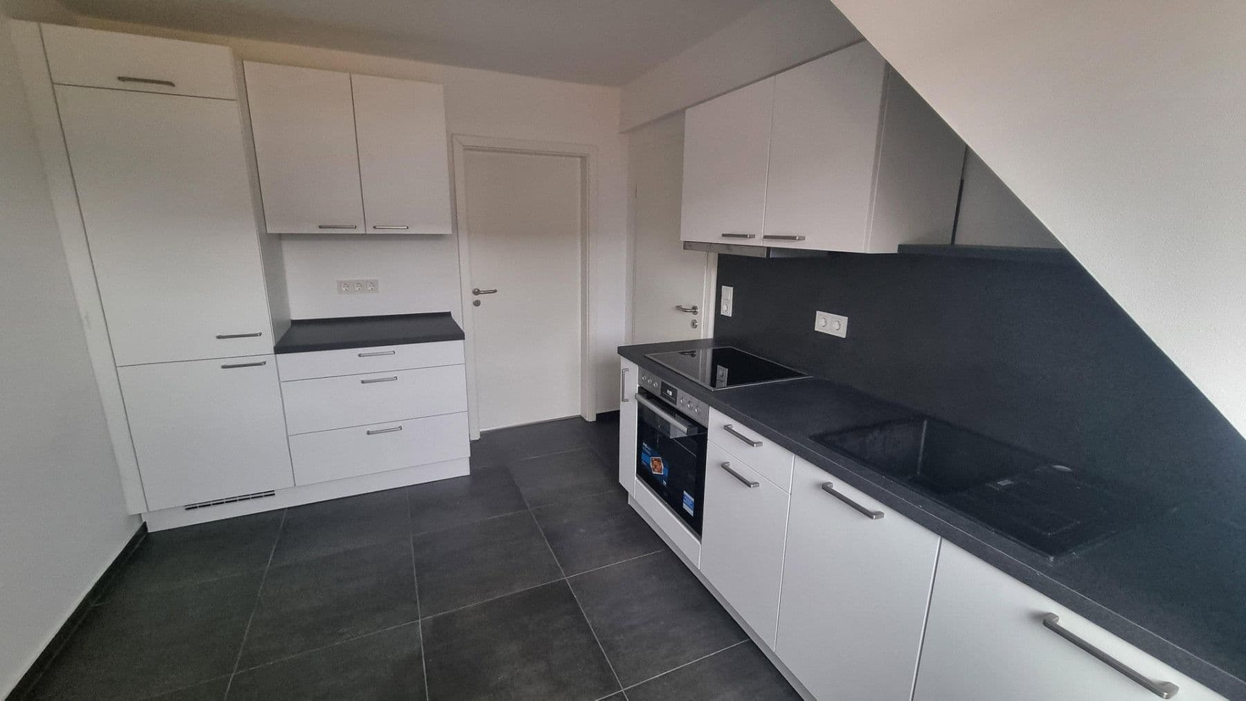 Prodej bytu 2+1 42 m², Zorndorfstraße 17, Köln, Severní Porýní-Vestfálsko Prodej bytu 2+1 42 m², Zorndorfstraße 17, Köln, Severní Porýní-Vestfálsko