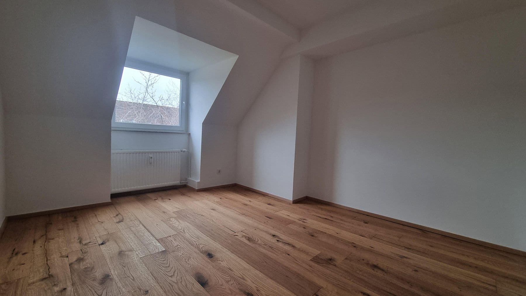 Prodej bytu 2+1 42 m², Zorndorfstraße 17, Köln, Severní Porýní-Vestfálsko Prodej bytu 2+1 42 m², Zorndorfstraße 17, Köln, Severní Porýní-Vestfálsko