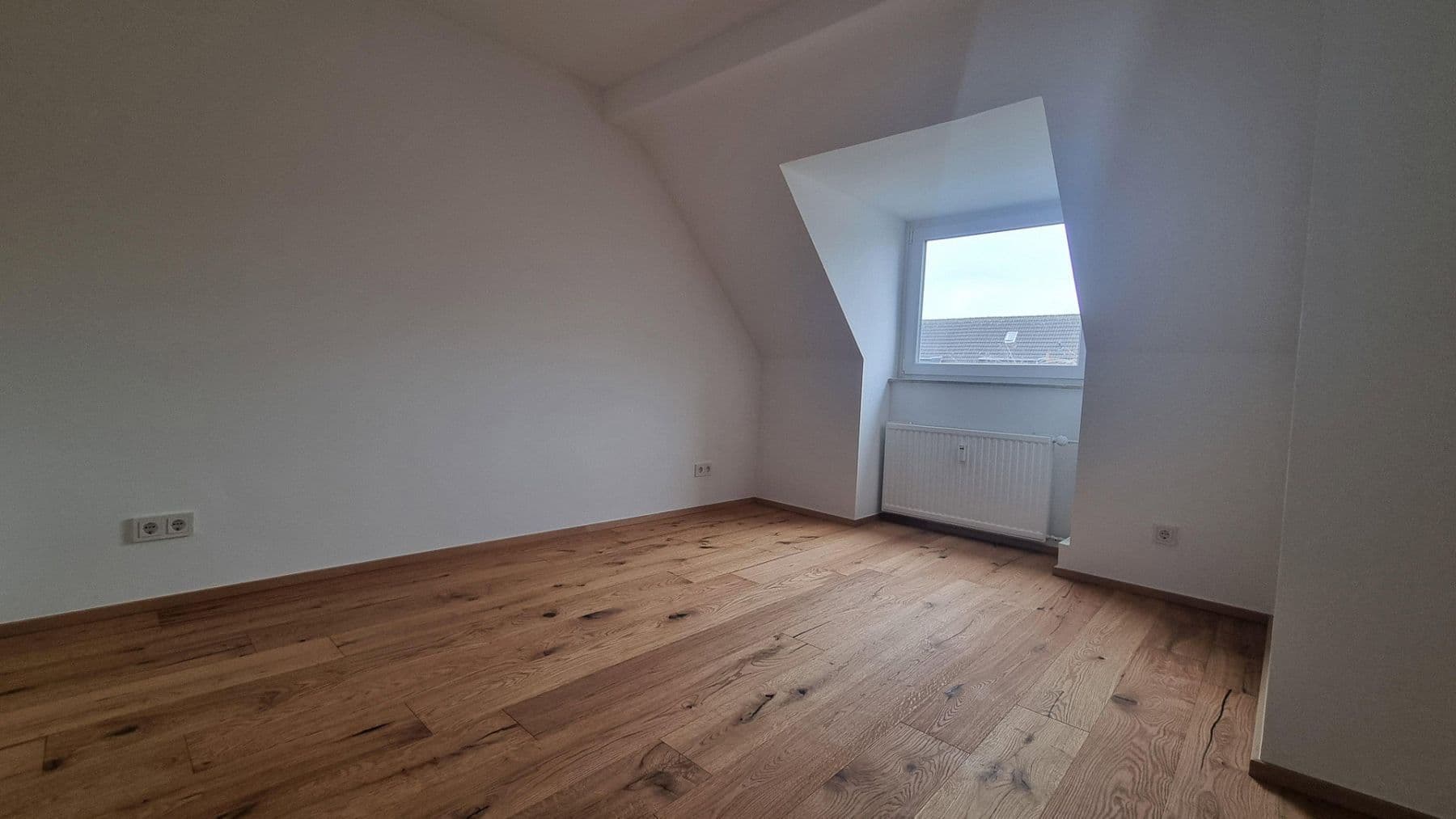 Prodej bytu 2+1 42 m², Zorndorfstraße 17, Köln, Severní Porýní-Vestfálsko Prodej bytu 2+1 42 m², Zorndorfstraße 17, Köln, Severní Porýní-Vestfálsko