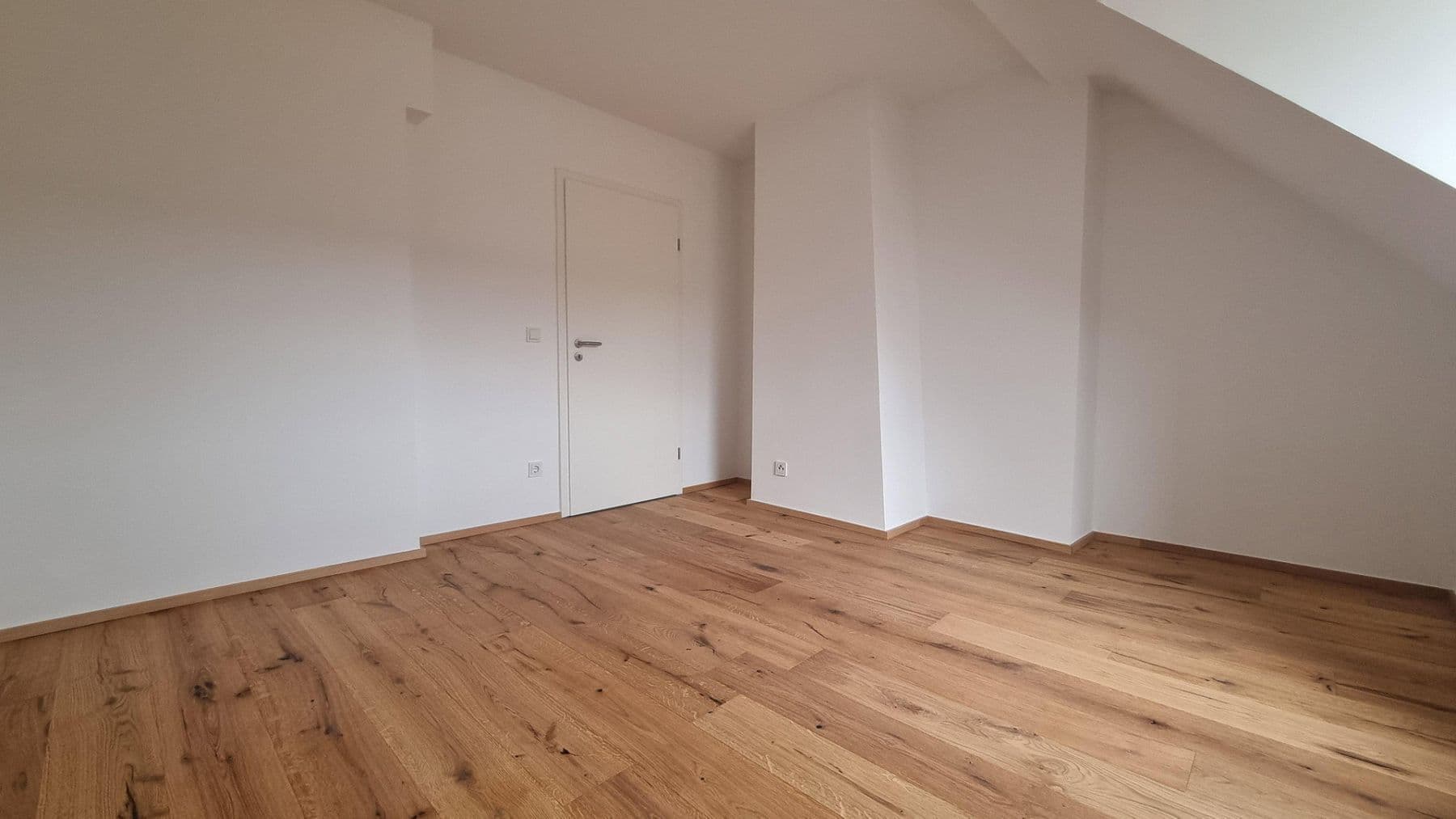 Prodej bytu 2+1 42 m², Zorndorfstraße 17, Köln, Severní Porýní-Vestfálsko Prodej bytu 2+1 42 m², Zorndorfstraße 17, Köln, Severní Porýní-Vestfálsko