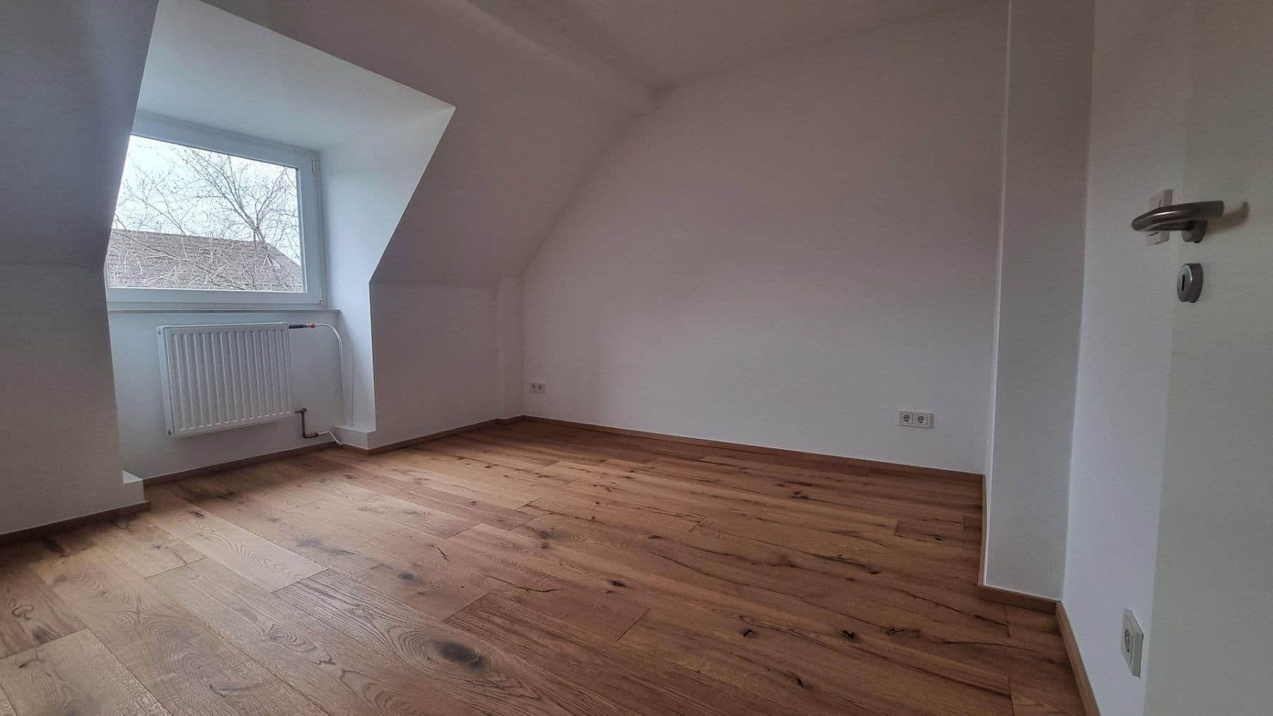 Prodej bytu 2+1 42 m², Zorndorfstraße 17, Köln, Severní Porýní-Vestfálsko Prodej bytu 2+1 42 m², Zorndorfstraße 17, Köln, Severní Porýní-Vestfálsko