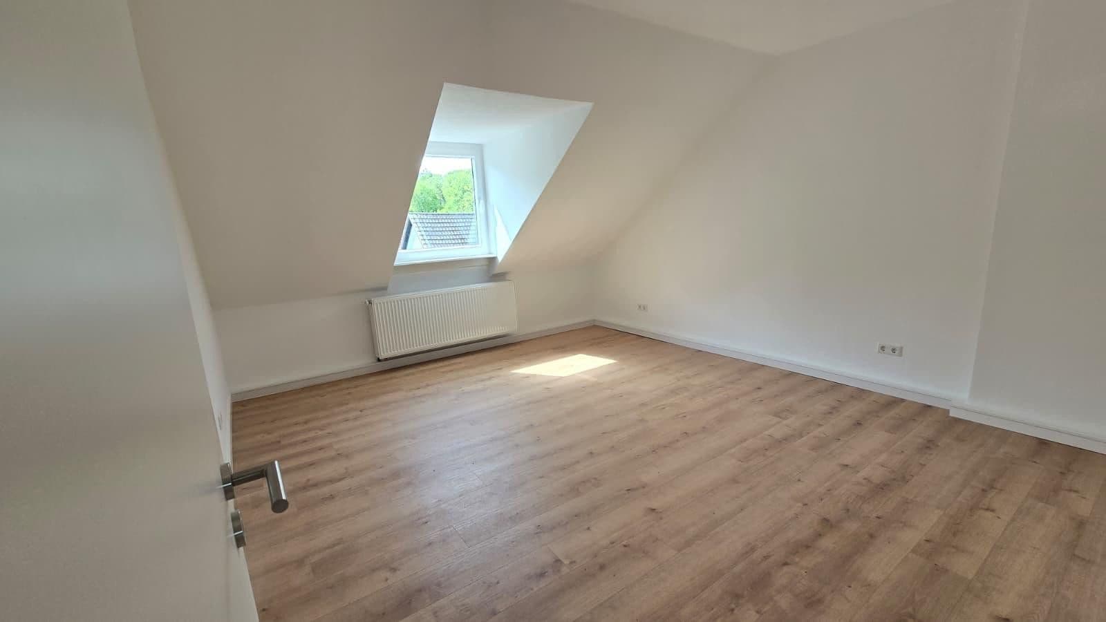 Pronájem bytu 3+1 90 m², Norbertstr. 7, Wesel, Severní Porýní-Vestfálsko Pronájem bytu 3+1 90 m², Norbertstr. 7, Wesel, Severní Porýní-Vestfálsko