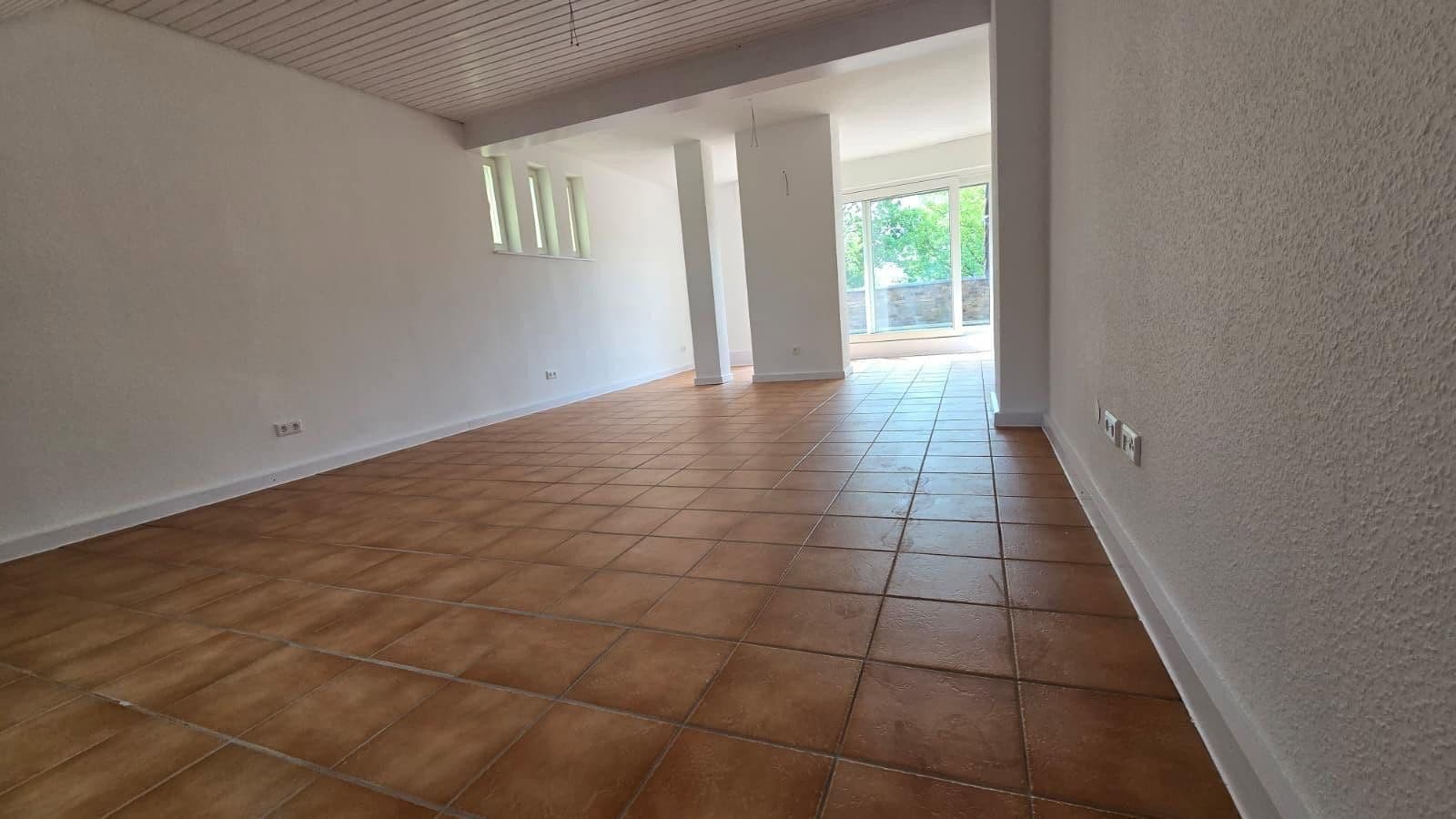 Pronájem bytu 3+1 90 m², Norbertstr. 7, Wesel, Severní Porýní-Vestfálsko Pronájem bytu 3+1 90 m², Norbertstr. 7, Wesel, Severní Porýní-Vestfálsko