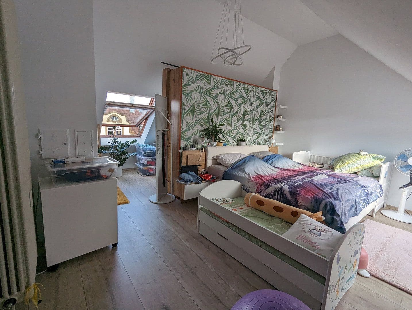 Pronájem bytu 4+1 145 m², Kriegstr., Pforzheim, Bádensko-Württembersko Pronájem bytu 4+1 145 m², Kriegstr., Pforzheim, Bádensko-Württembersko