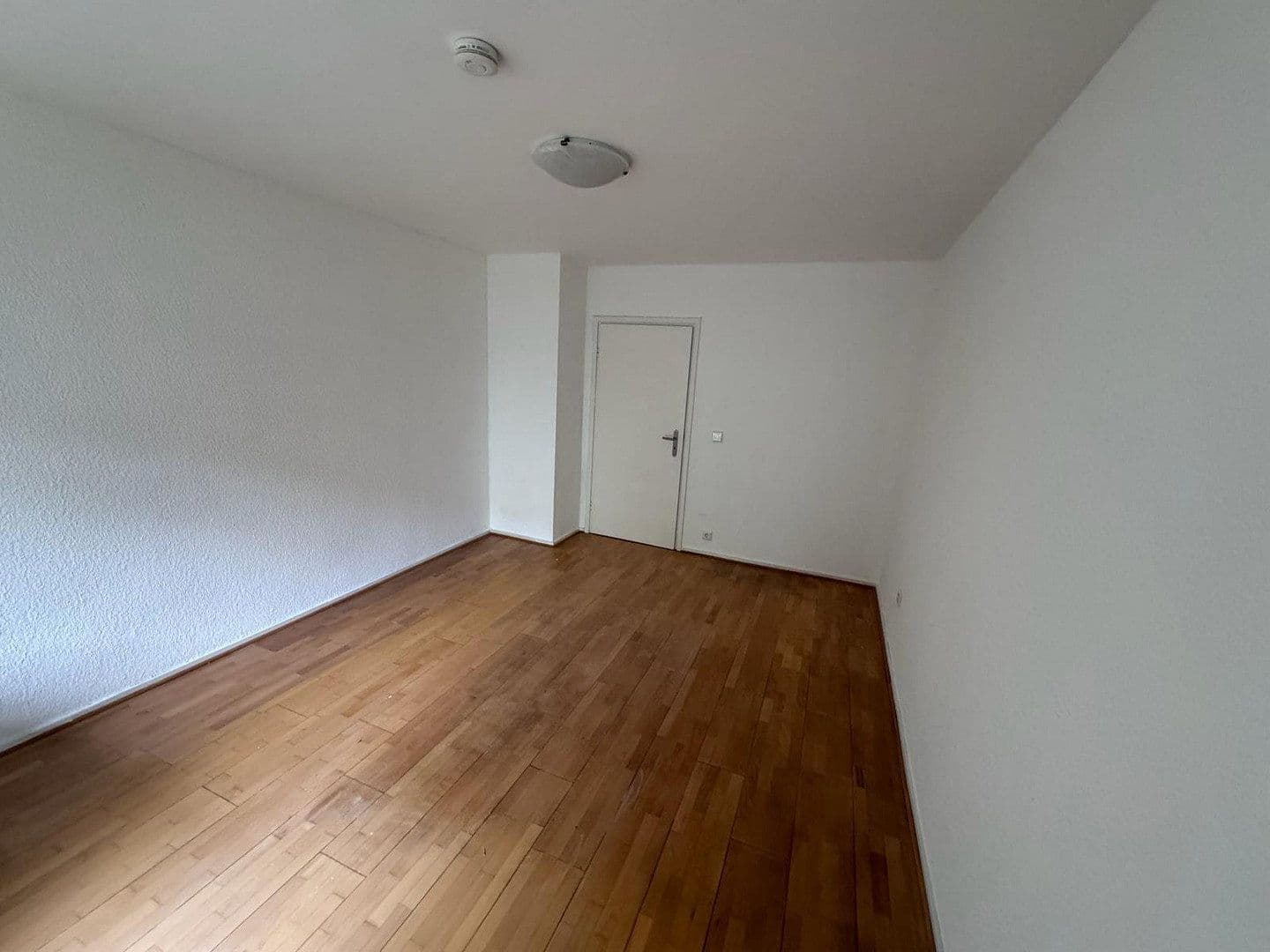 Pronájem bytu 4+1 91 m², Brüsseler Straße 37, Bonn, Severní Porýní-Vestfálsko Pronájem bytu 4+1 91 m², Brüsseler Straße 37, Bonn, Severní Porýní-Vestfálsko