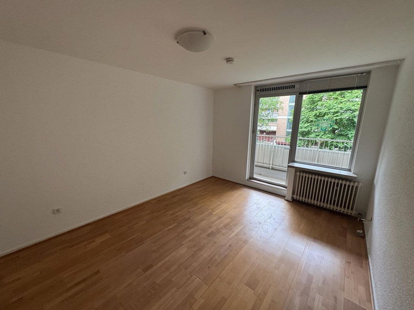 Pronájem bytu 4+1 91 m², Brüsseler Straße 37, Bonn, Severní Porýní-Vestfálsko Pronájem bytu 4+1 91 m², Brüsseler Straße 37, Bonn, Severní Porýní-Vestfálsko