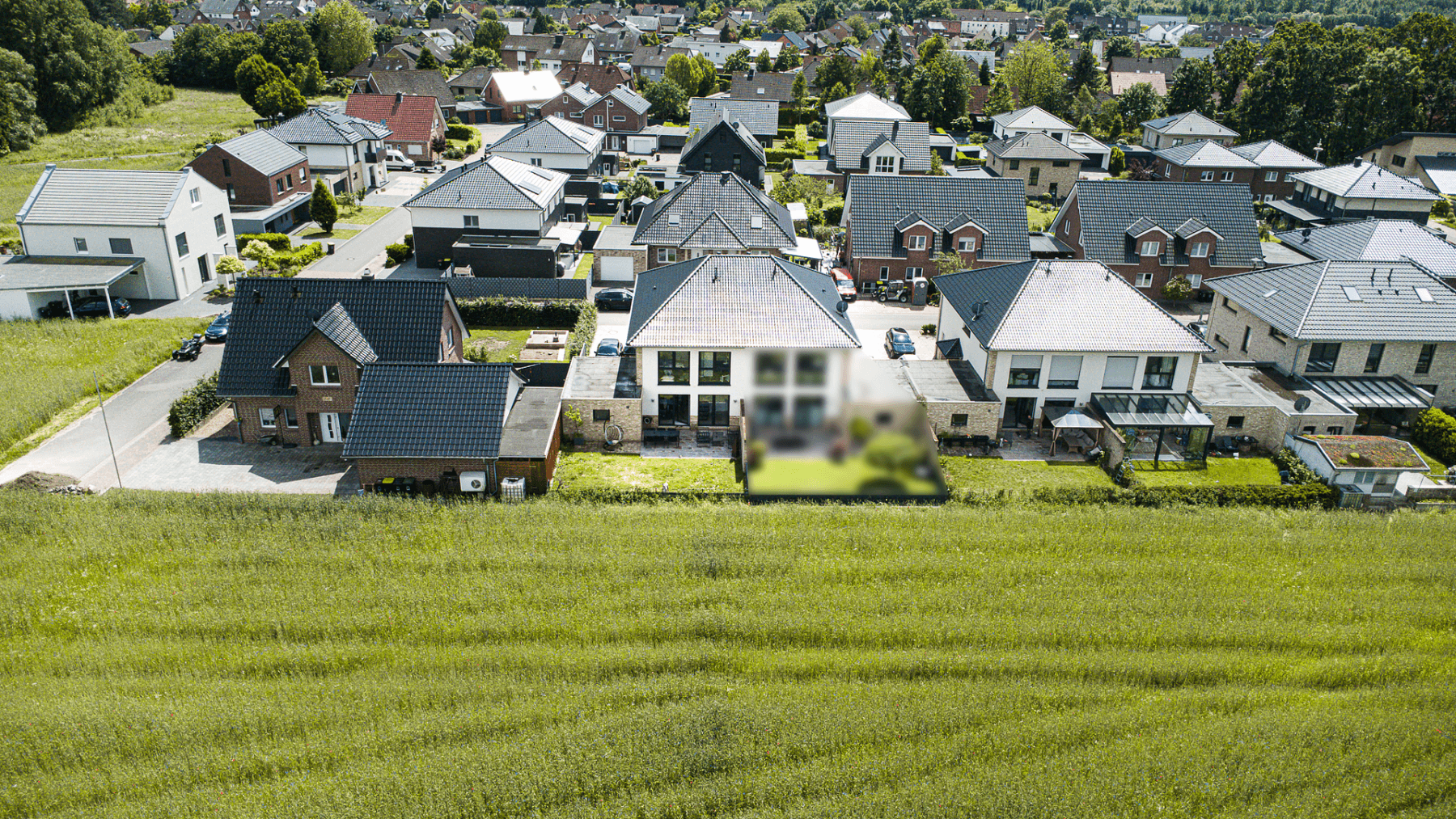 Prodej domu 140 m², pozemek 330 m², Kurt-Schwarzmann-Str. 12B, Bissendorf, Dolní Sasko Prodej domu 140 m², pozemek 330 m², Kurt-Schwarzmann-Str. 12B, Bissendorf, Dolní Sasko