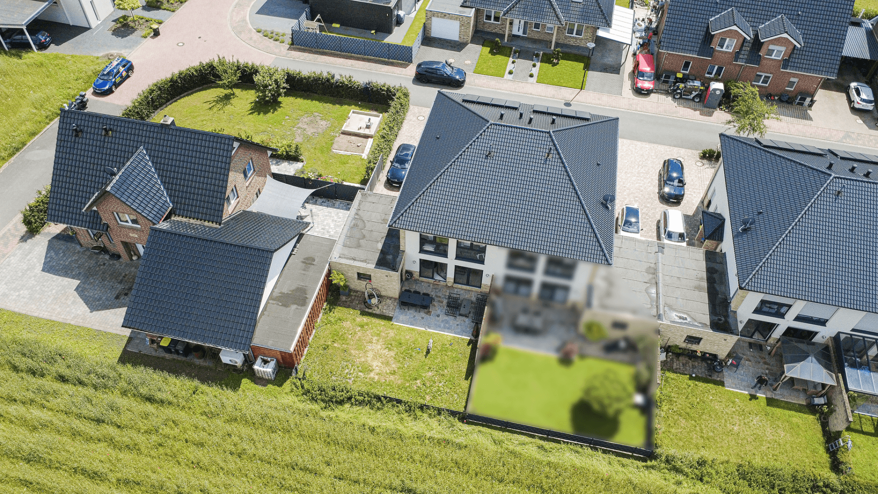 Prodej domu 140 m², pozemek 330 m², Kurt-Schwarzmann-Str. 12B, Bissendorf, Dolní Sasko Prodej domu 140 m², pozemek 330 m², Kurt-Schwarzmann-Str. 12B, Bissendorf, Dolní Sasko