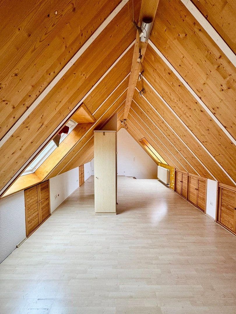 Prodej domu 169 m², pozemek 485 m², Kelterstraße 20, Walzbachtal, Bádensko-Württembersko Prodej domu 169 m², pozemek 485 m², Kelterstraße 20, Walzbachtal, Bádensko-Württembersko