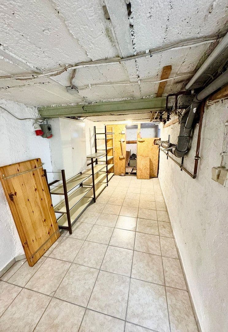 Prodej domu 169 m², pozemek 485 m², Kelterstraße 20, Walzbachtal, Bádensko-Württembersko Prodej domu 169 m², pozemek 485 m², Kelterstraße 20, Walzbachtal, Bádensko-Württembersko