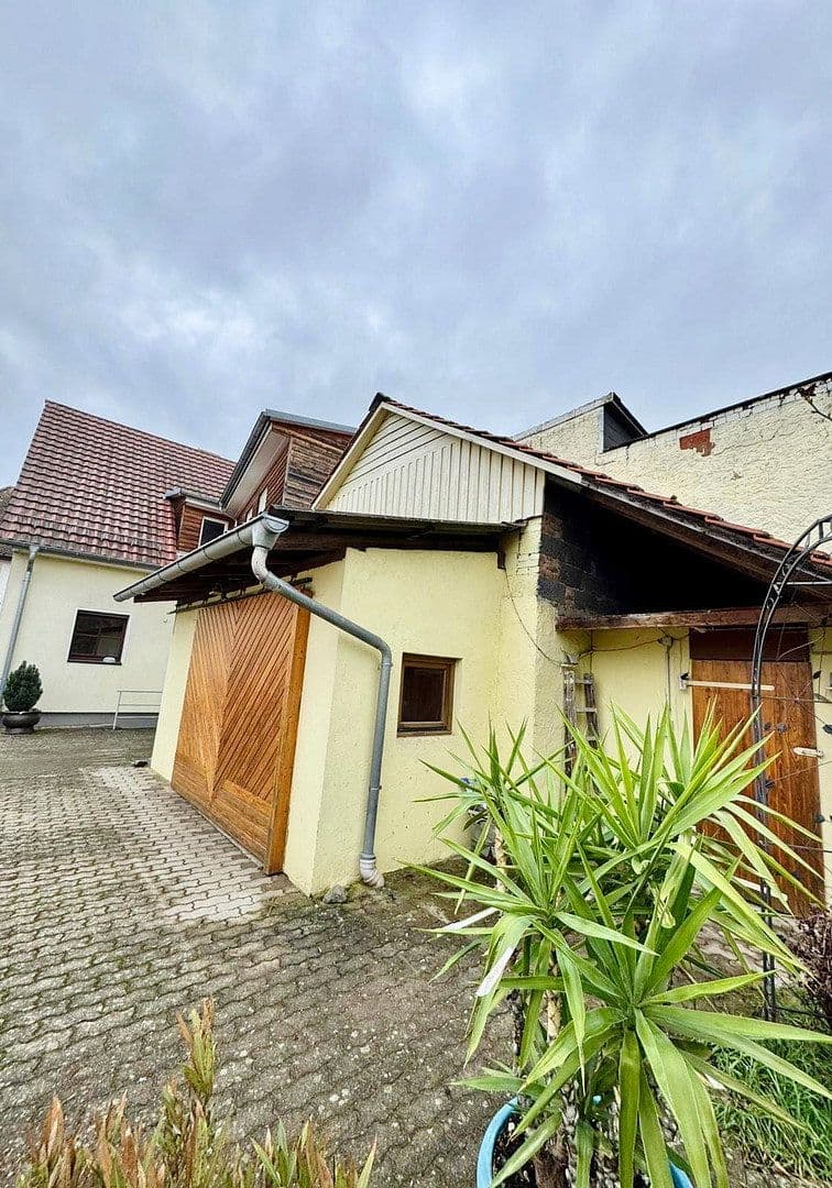 Prodej domu 169 m², pozemek 485 m², Kelterstraße 20, Walzbachtal, Bádensko-Württembersko Prodej domu 169 m², pozemek 485 m², Kelterstraße 20, Walzbachtal, Bádensko-Württembersko
