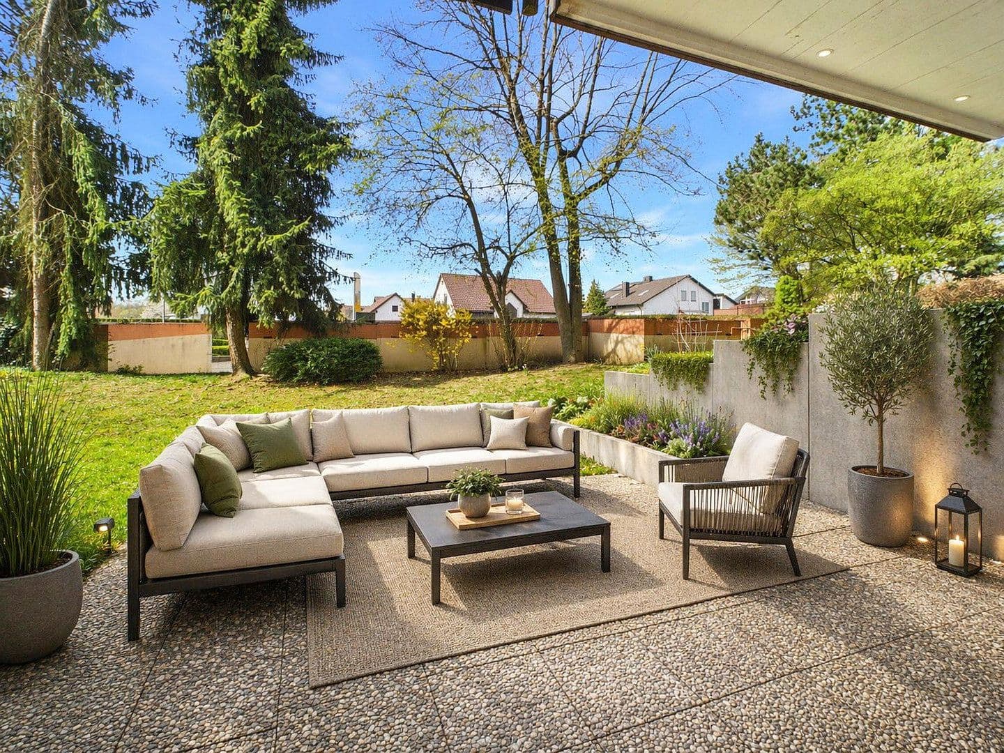 Pronájem bytu 3+1 83 m², Regensburger Straße 36, Bad Abbach, Bavorsko Pronájem bytu 3+1 83 m², Regensburger Straße 36, Bad Abbach, Bavorsko