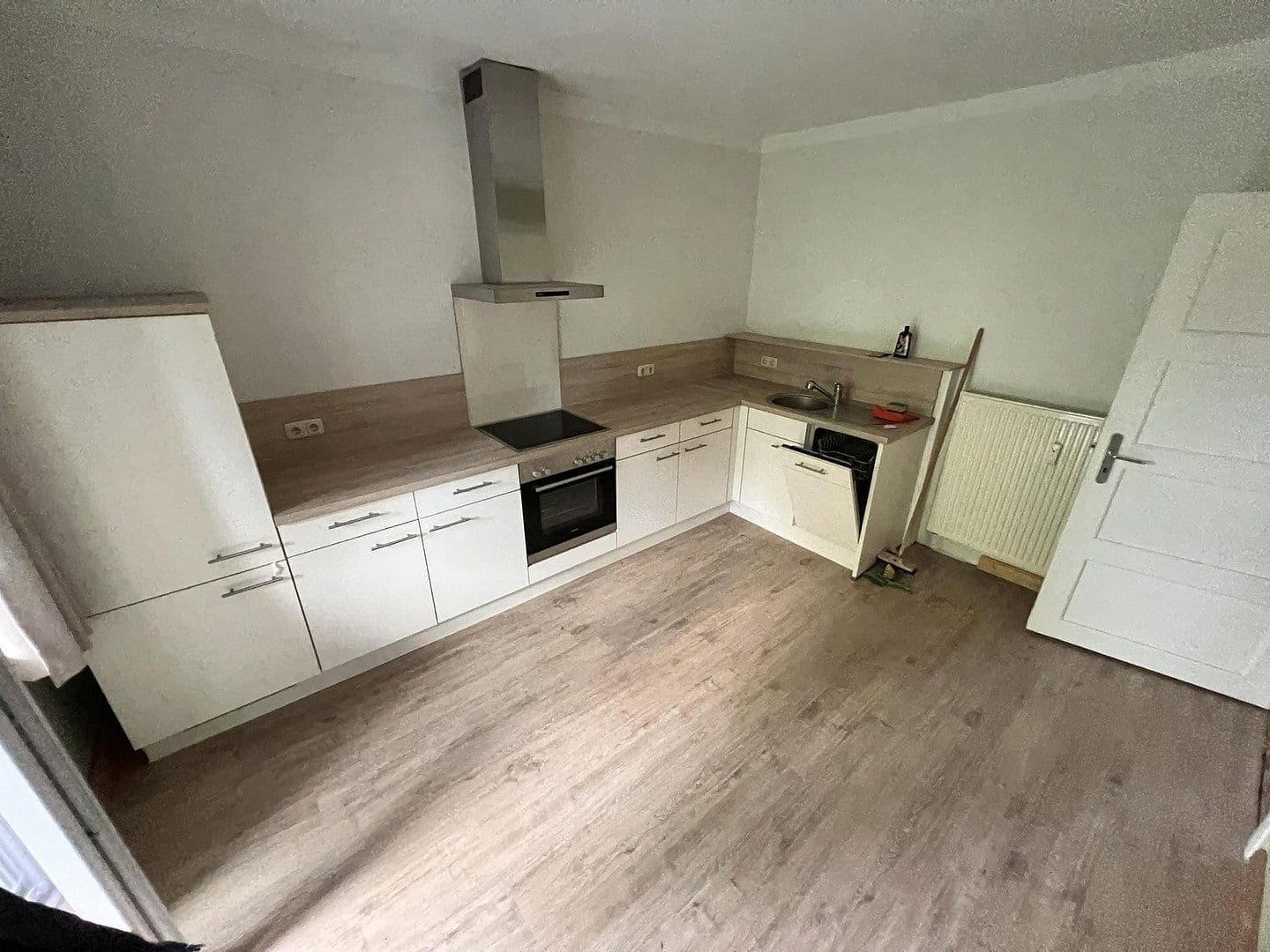 Pronájem bytu 3+1 77 m², Heinrich-Philippsen-Str. 39, Šlesvik, Šlesvicko-Holštýnsko Pronájem bytu 3+1 77 m², Heinrich-Philippsen-Str. 39, Šlesvik, Šlesvicko-Holštýnsko