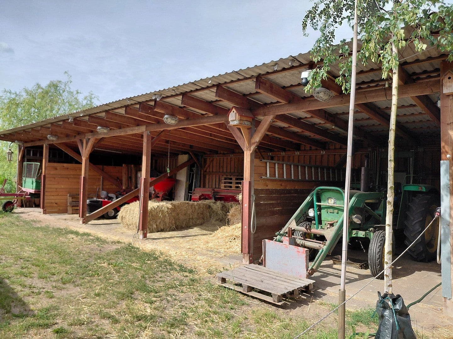 Prodej domu 170 m², pozemek 11.132 m², Kloster Lehnin, Braniborsko Prodej domu 170 m², pozemek 11.132 m², Kloster Lehnin, Braniborsko