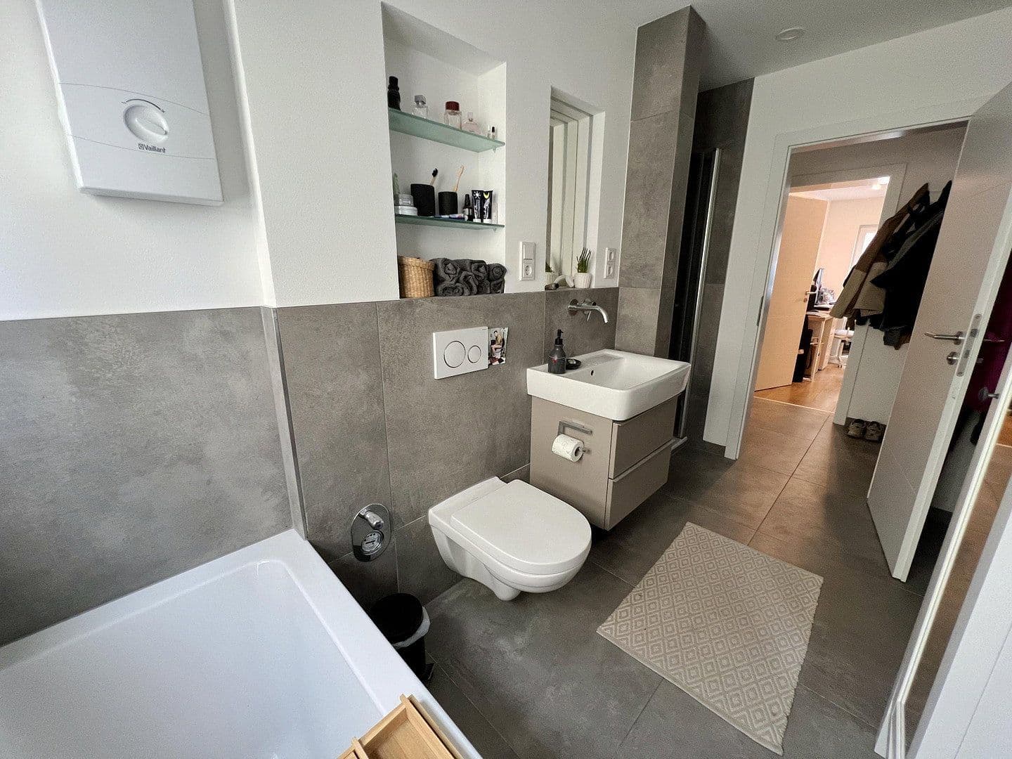 Pronájem bytu 3+1 88 m², Samansstr. 17, Bonn, Severní Porýní-Vestfálsko Pronájem bytu 3+1 88 m², Samansstr. 17, Bonn, Severní Porýní-Vestfálsko