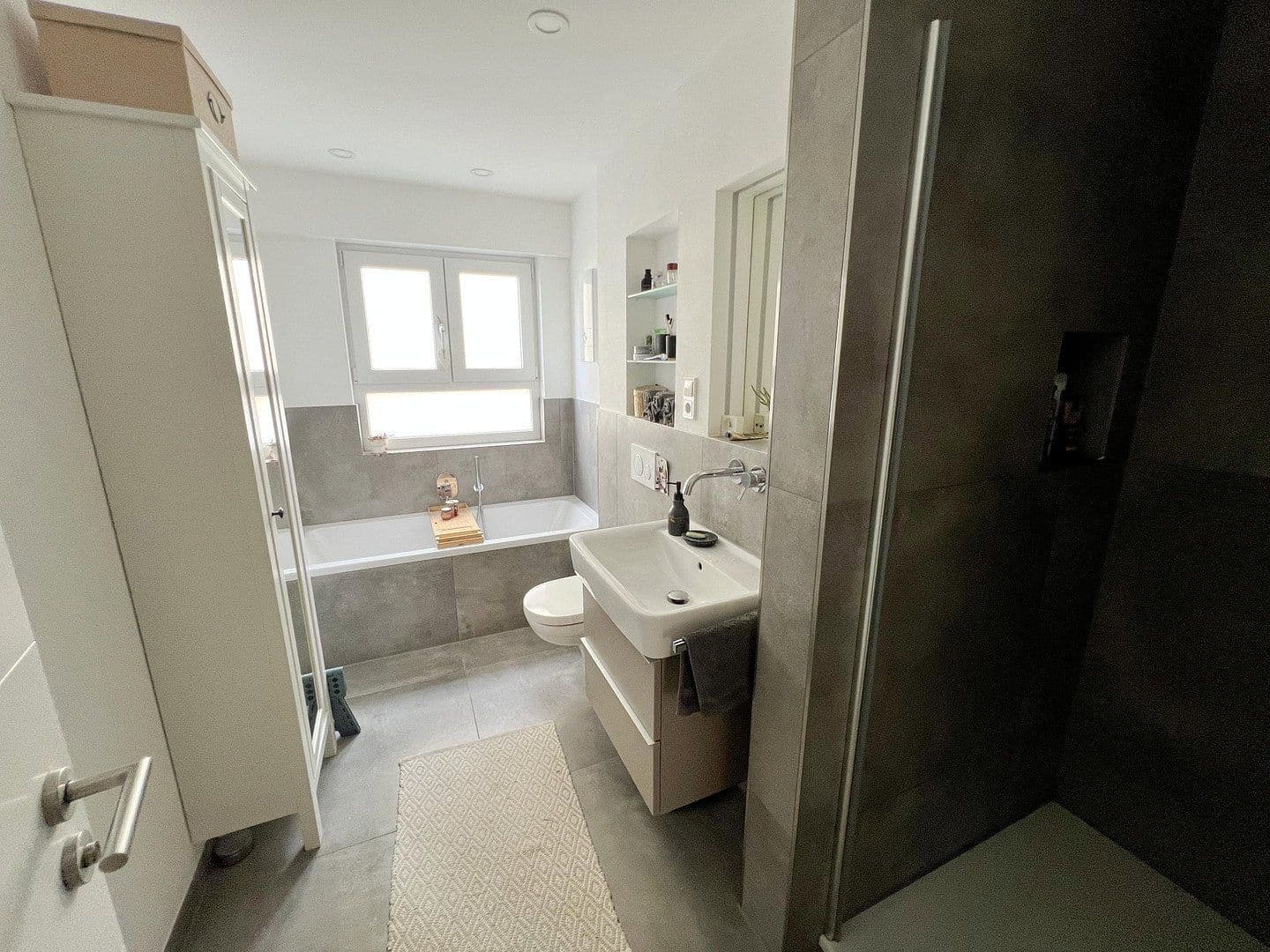 Pronájem bytu 3+1 88 m², Samansstr. 17, Bonn, Severní Porýní-Vestfálsko Pronájem bytu 3+1 88 m², Samansstr. 17, Bonn, Severní Porýní-Vestfálsko