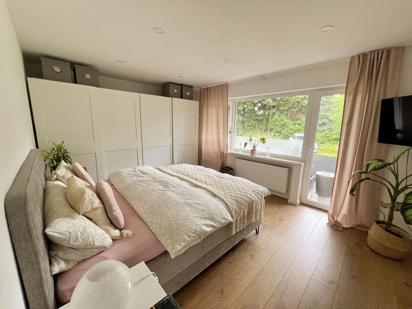 Pronájem bytu 3+1 88 m², Samansstr. 17, Bonn, Severní Porýní-Vestfálsko Pronájem bytu 3+1 88 m², Samansstr. 17, Bonn, Severní Porýní-Vestfálsko
