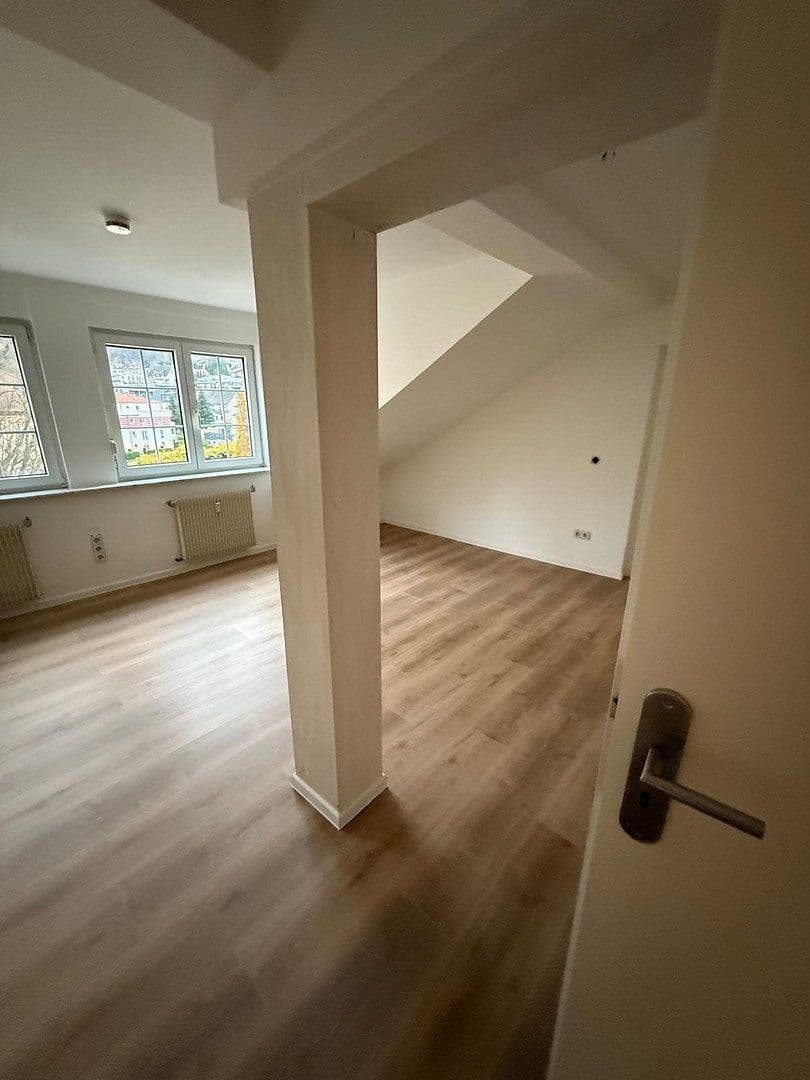 Pronájem bytu 5+1 200 m², Ludwig-Schmank-Str.1, Bad Orb, Hessen Pronájem bytu 5+1 200 m², Ludwig-Schmank-Str.1, Bad Orb, Hessen