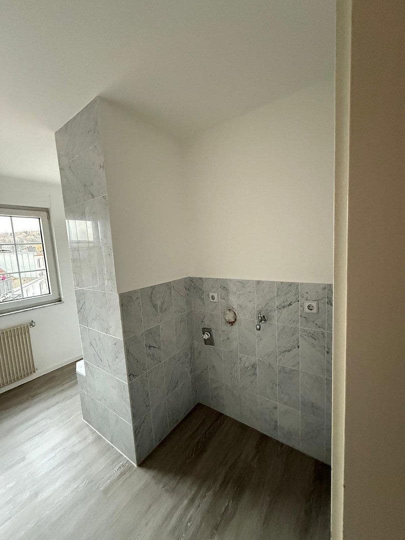 Pronájem bytu 5+1 200 m², Ludwig-Schmank-Str.1, Bad Orb, Hessen Pronájem bytu 5+1 200 m², Ludwig-Schmank-Str.1, Bad Orb, Hessen