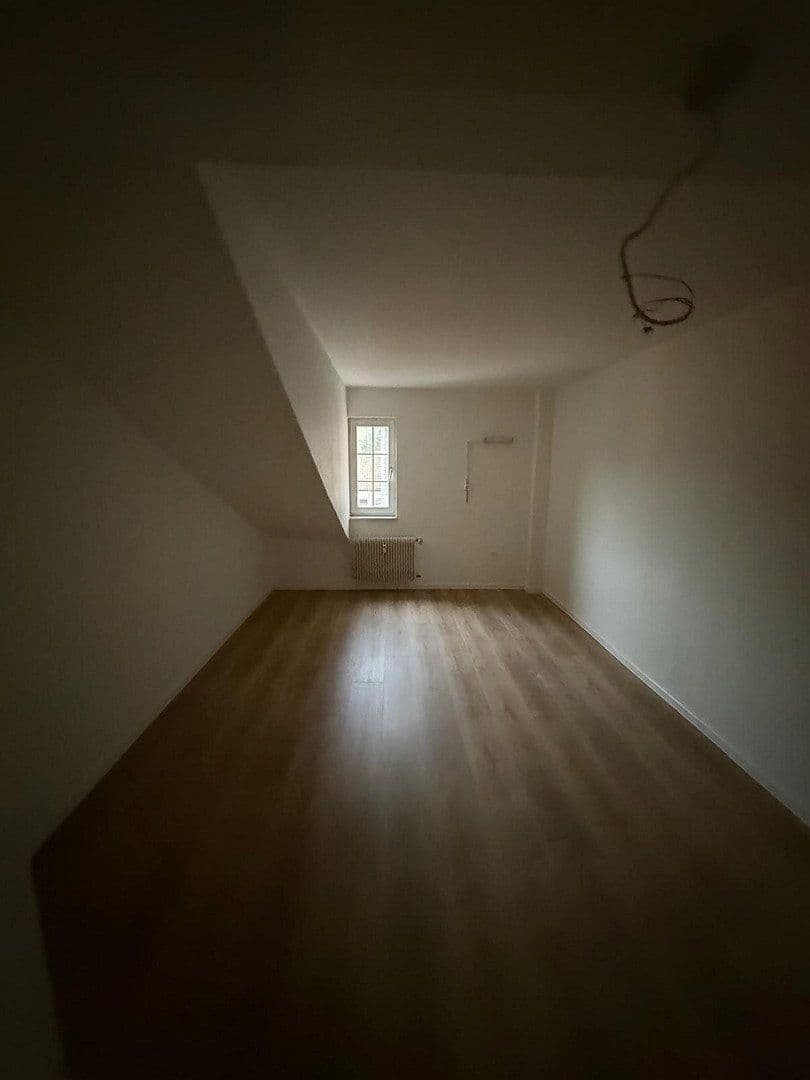 Pronájem bytu 5+1 200 m², Ludwig-Schmank-Str.1, Bad Orb, Hessen Pronájem bytu 5+1 200 m², Ludwig-Schmank-Str.1, Bad Orb, Hessen