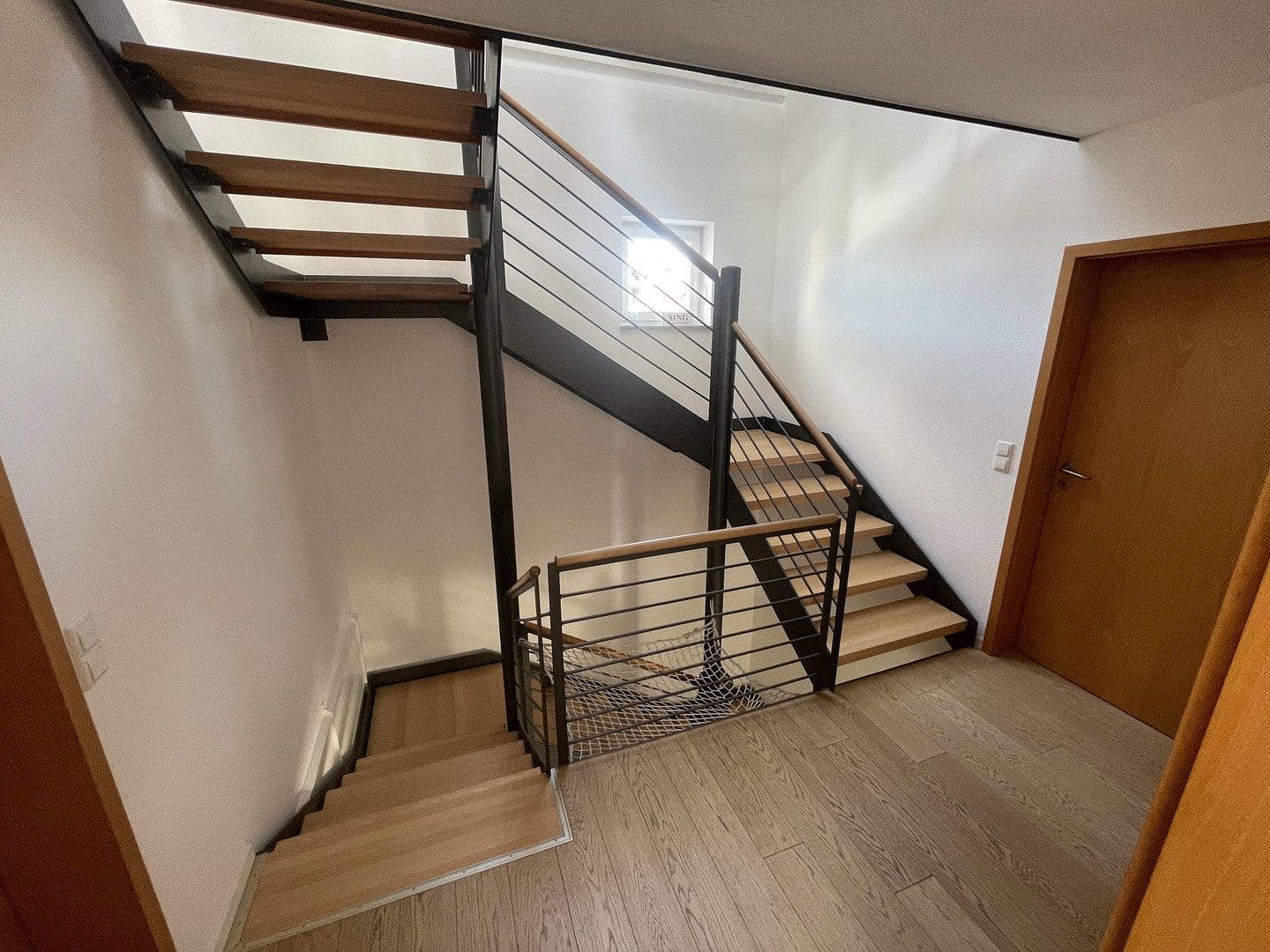 Prodej domu 224 m², pozemek 568 m², Jestetten, Bádensko-Württembersko Prodej domu 224 m², pozemek 568 m², Jestetten, Bádensko-Württembersko
