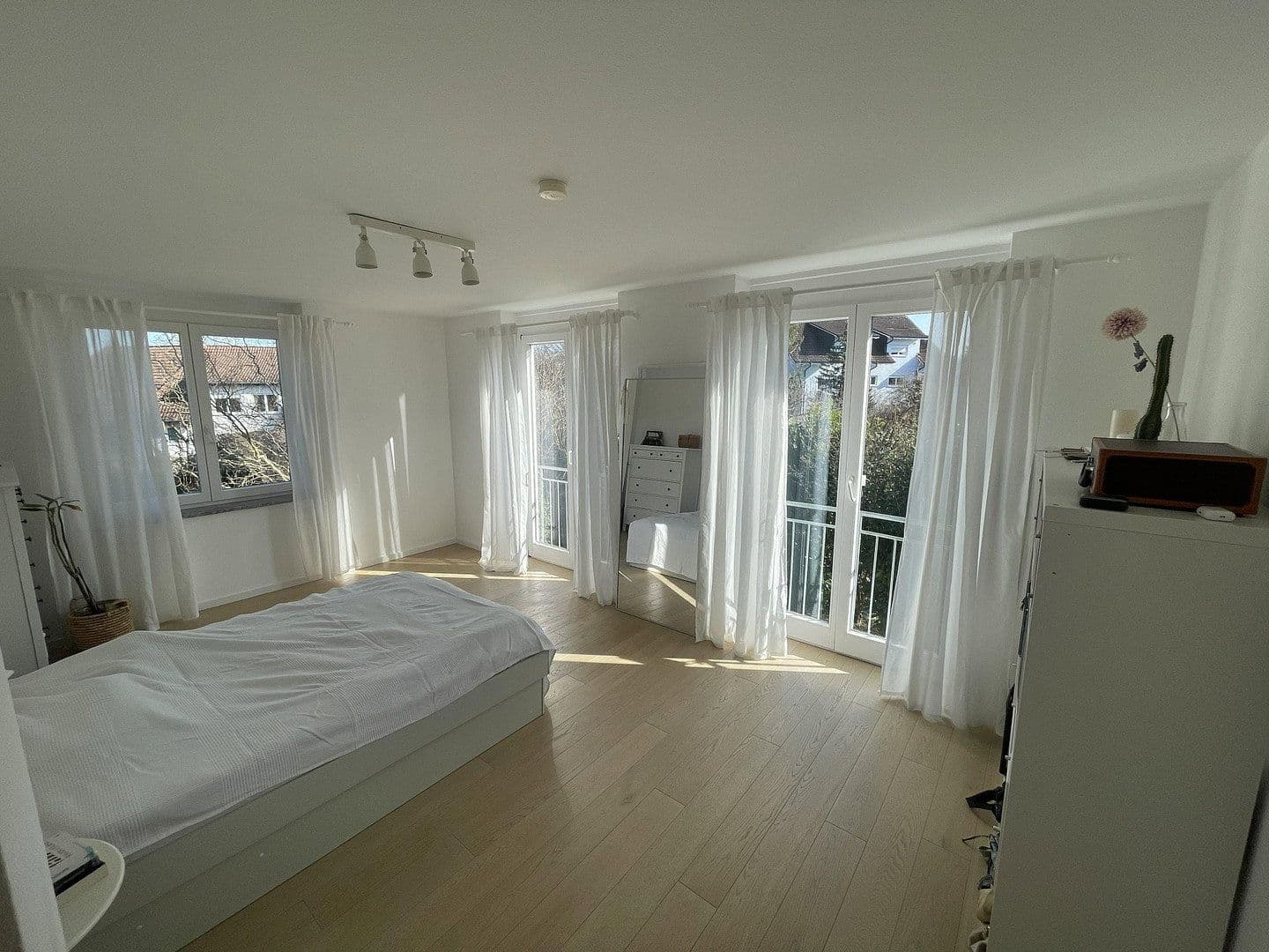 Prodej domu 224 m², pozemek 568 m², Jestetten, Bádensko-Württembersko Prodej domu 224 m², pozemek 568 m², Jestetten, Bádensko-Württembersko
