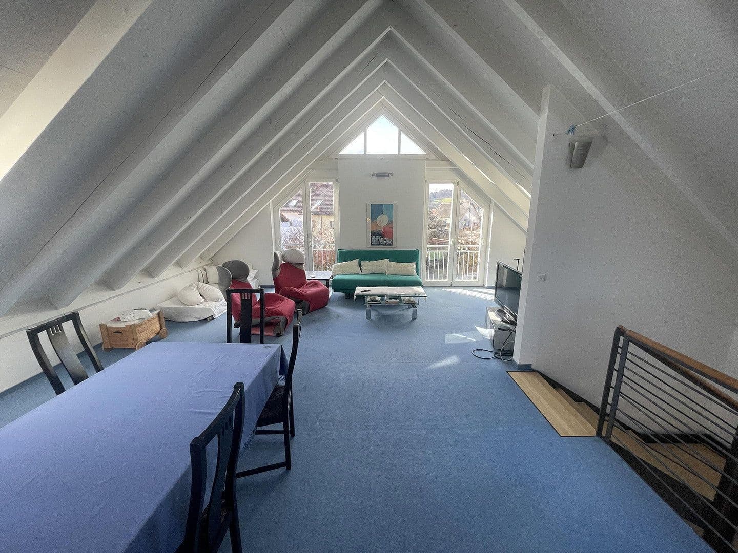 Prodej domu 224 m², pozemek 568 m², Jestetten, Bádensko-Württembersko Prodej domu 224 m², pozemek 568 m², Jestetten, Bádensko-Württembersko