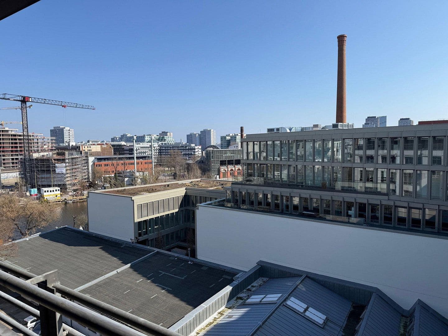 Prodej bytu 1+1 54 m², Wilhelmine-Gemberg-Weg 6, Berlin, Berlín Prodej bytu 1+1 54 m², Wilhelmine-Gemberg-Weg 6, Berlin, Berlín