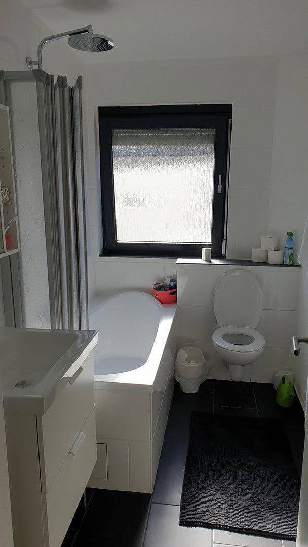 Pronájem bytu 3+1 77 m², Gärtringen, Bádensko-Württembersko Pronájem bytu 3+1 77 m², Gärtringen, Bádensko-Württembersko
