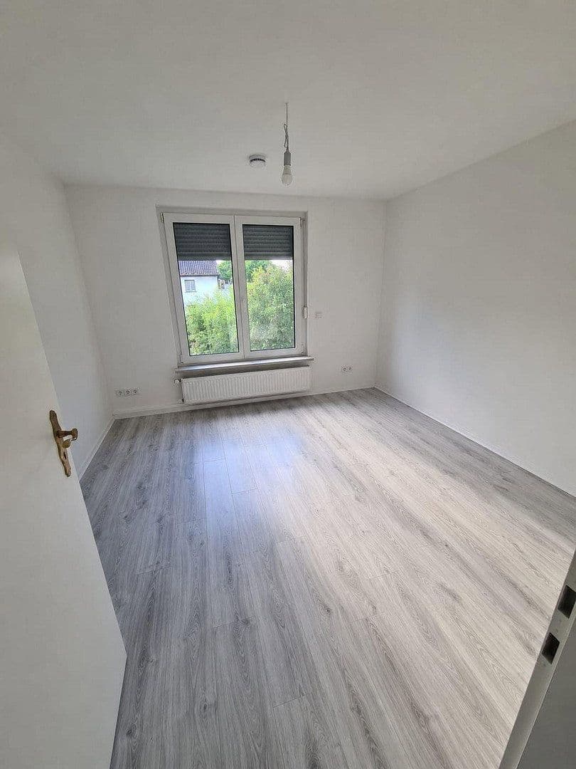 Pronájem bytu 4+1 80 m², Waldkraiburg, Bavorsko Pronájem bytu 4+1 80 m², Waldkraiburg, Bavorsko