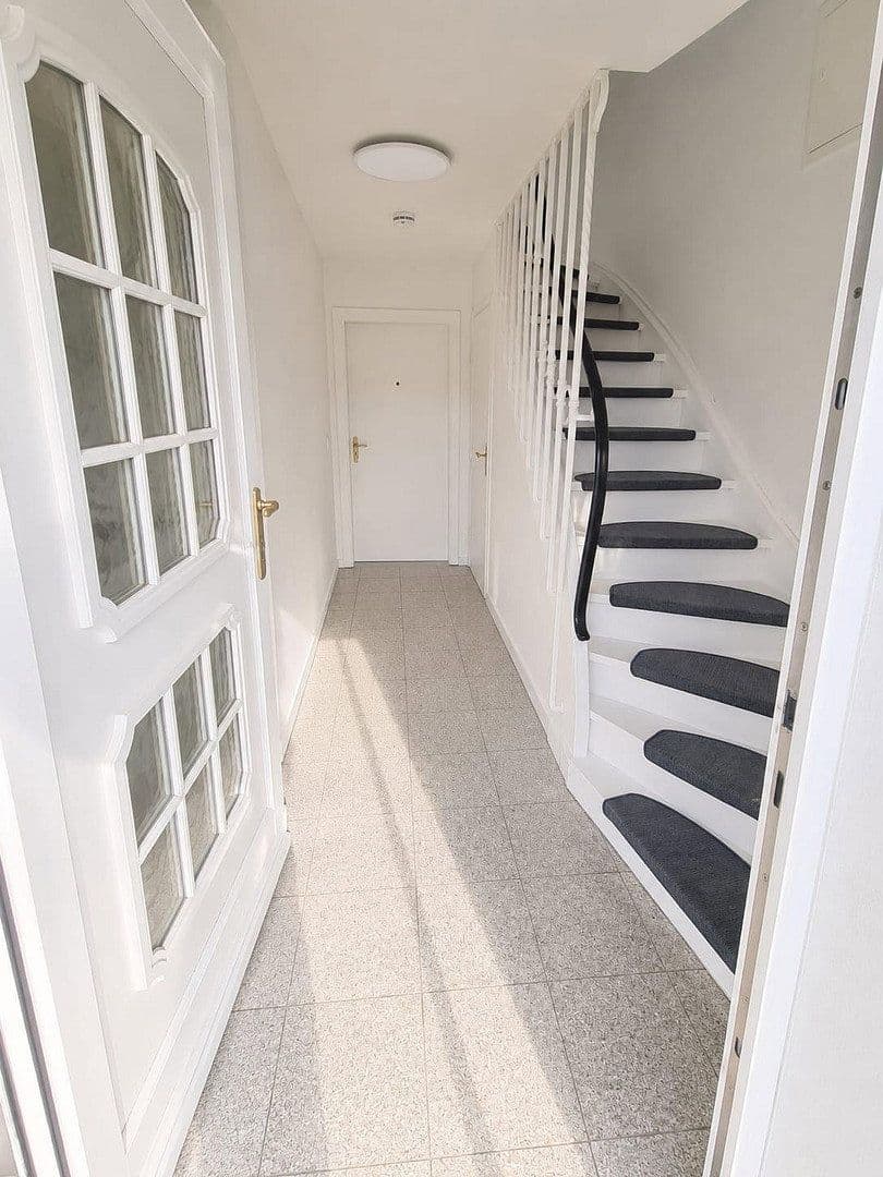 Pronájem bytu 4+1 80 m², Waldkraiburg, Bavorsko Pronájem bytu 4+1 80 m², Waldkraiburg, Bavorsko