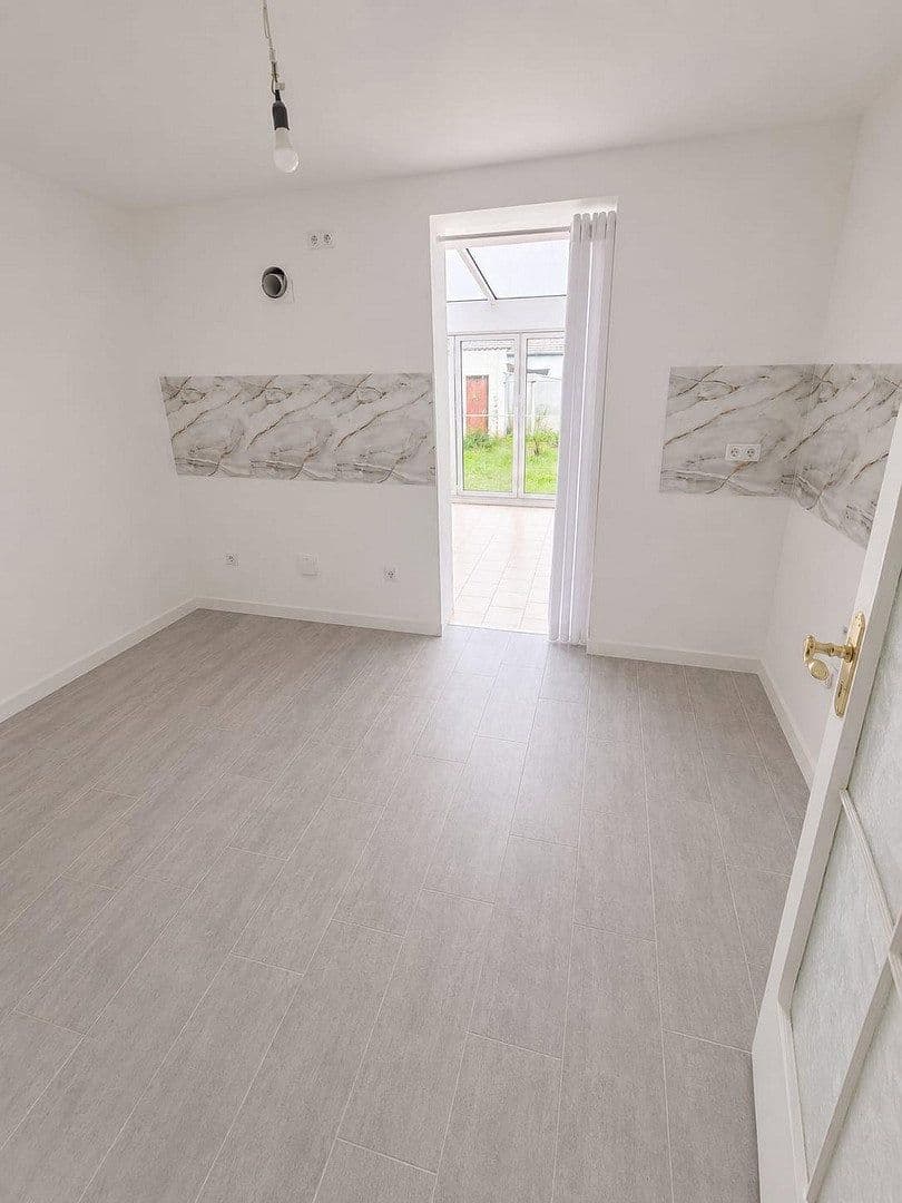Pronájem bytu 3+1 90 m², Waldkraiburg, Bavorsko Pronájem bytu 3+1 90 m², Waldkraiburg, Bavorsko