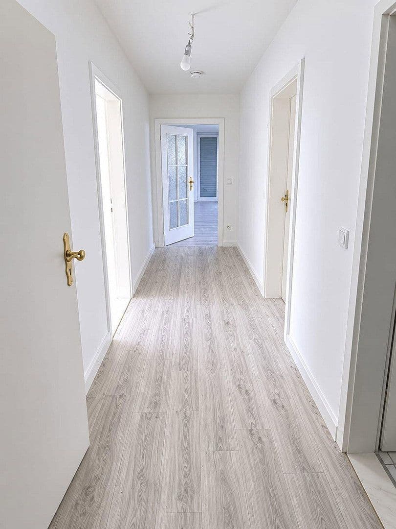 Pronájem bytu 3+1 90 m², Waldkraiburg, Bavorsko Pronájem bytu 3+1 90 m², Waldkraiburg, Bavorsko