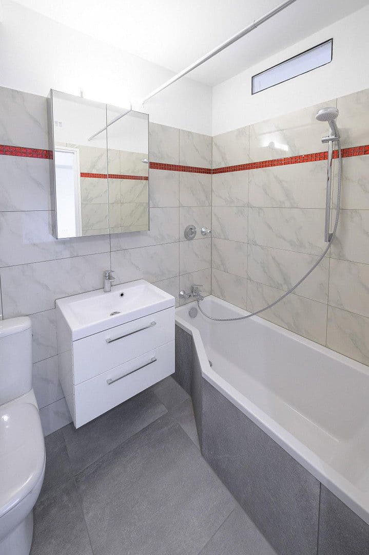 Prodej bytu 3+1 76 m², München Bogenhausen, Bavorsko Prodej bytu 3+1 76 m², München Bogenhausen, Bavorsko