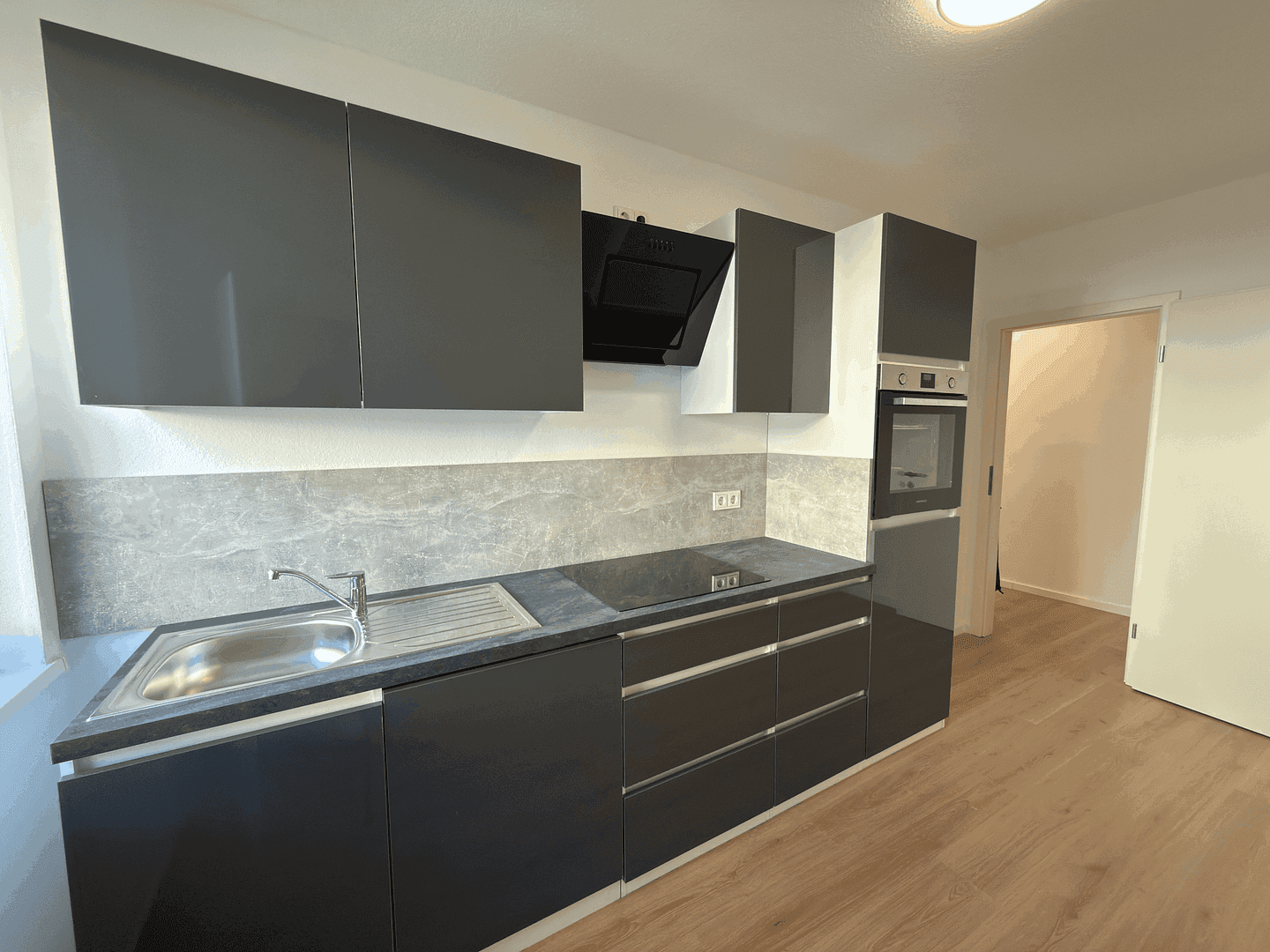 Prodej bytu 2+1 55 m², Lothringer Str. 29, Wiesbaden, Hessen Prodej bytu 2+1 55 m², Lothringer Str. 29, Wiesbaden, Hessen