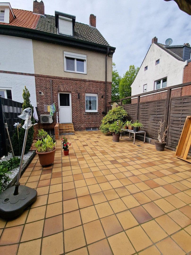 Pronájem domu 105 m², pozemek 128 m², Blücherstr. 86, Bocholt, Severní Porýní-Vestfálsko Pronájem domu 105 m², pozemek 128 m², Blücherstr. 86, Bocholt, Severní Porýní-Vestfálsko