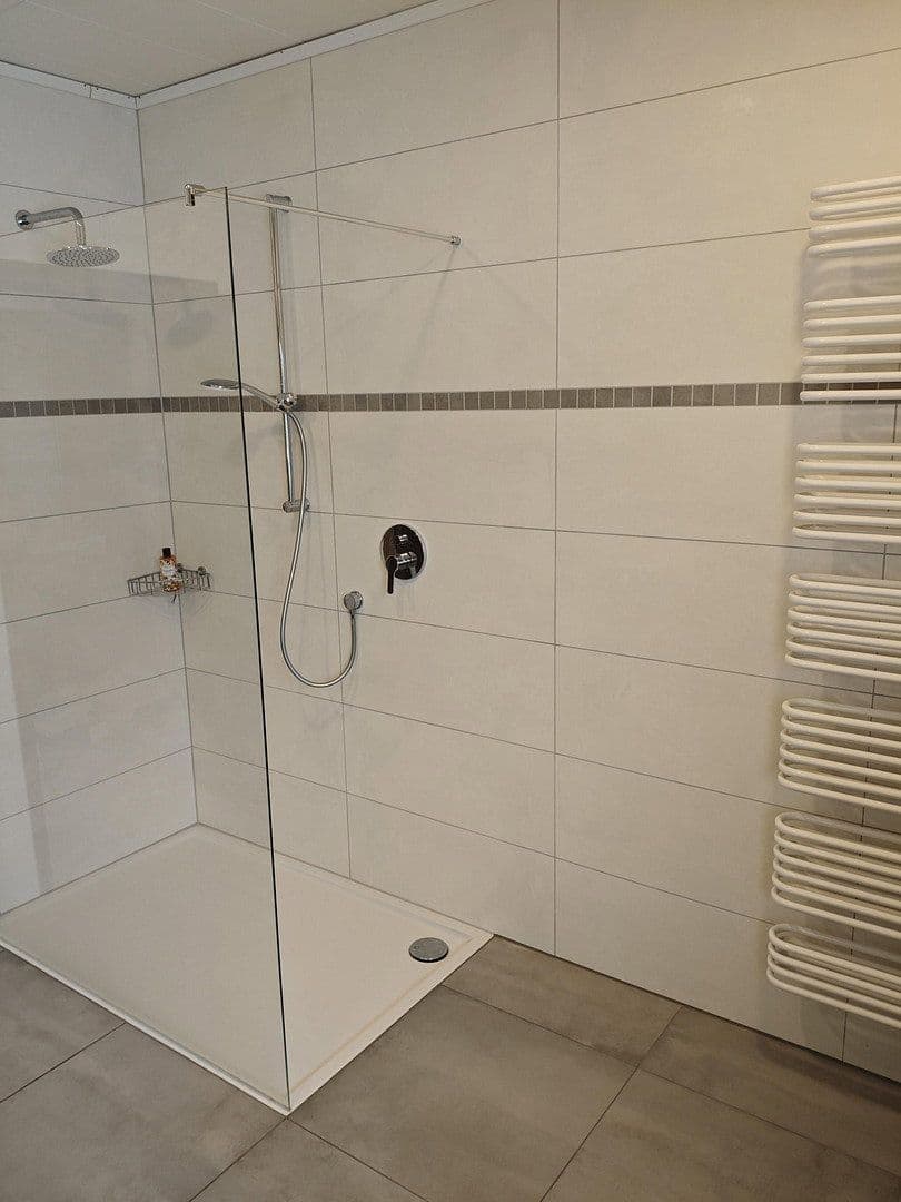 Pronájem domu 158 m², pozemek 895 m², Schulstraße 4, Neuwied, Porýní-Falc Pronájem domu 158 m², pozemek 895 m², Schulstraße 4, Neuwied, Porýní-Falc