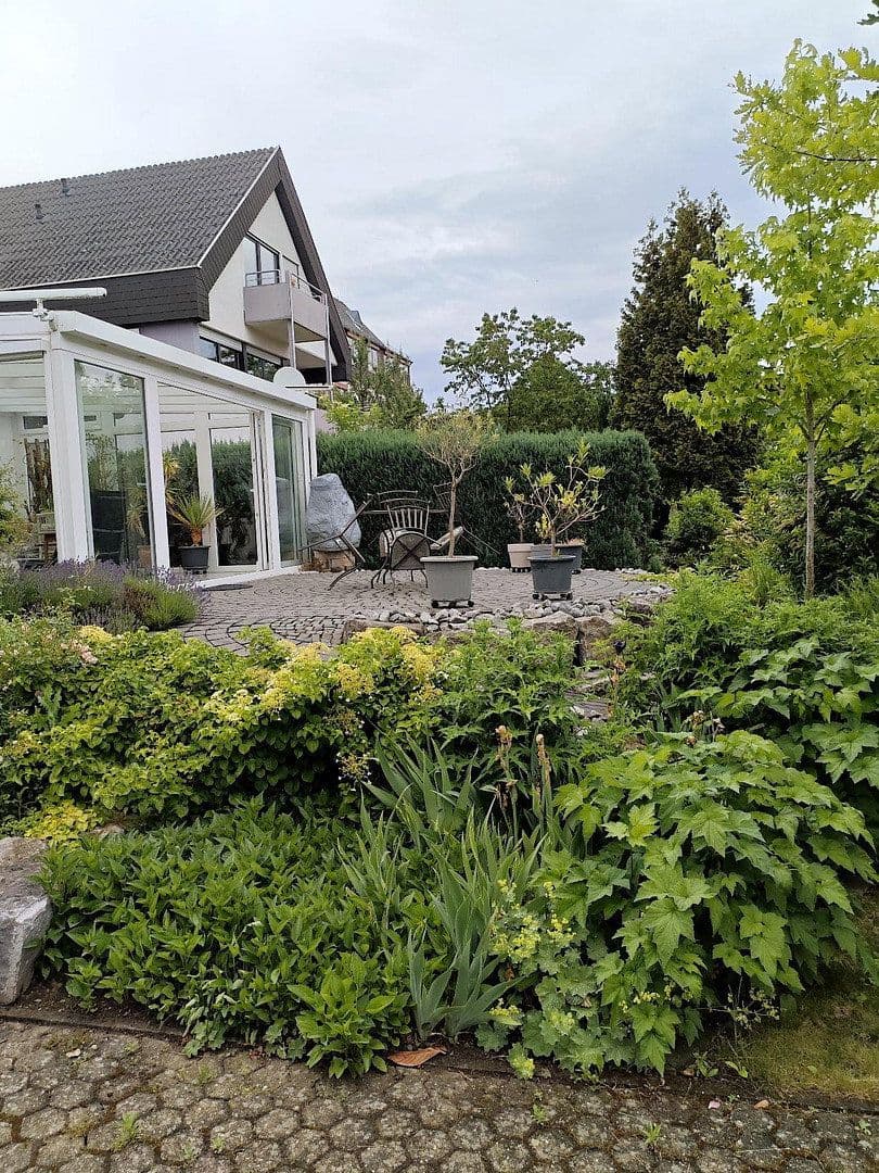 Pronájem domu 158 m², pozemek 895 m², Schulstraße 4, Neuwied, Porýní-Falc Pronájem domu 158 m², pozemek 895 m², Schulstraße 4, Neuwied, Porýní-Falc