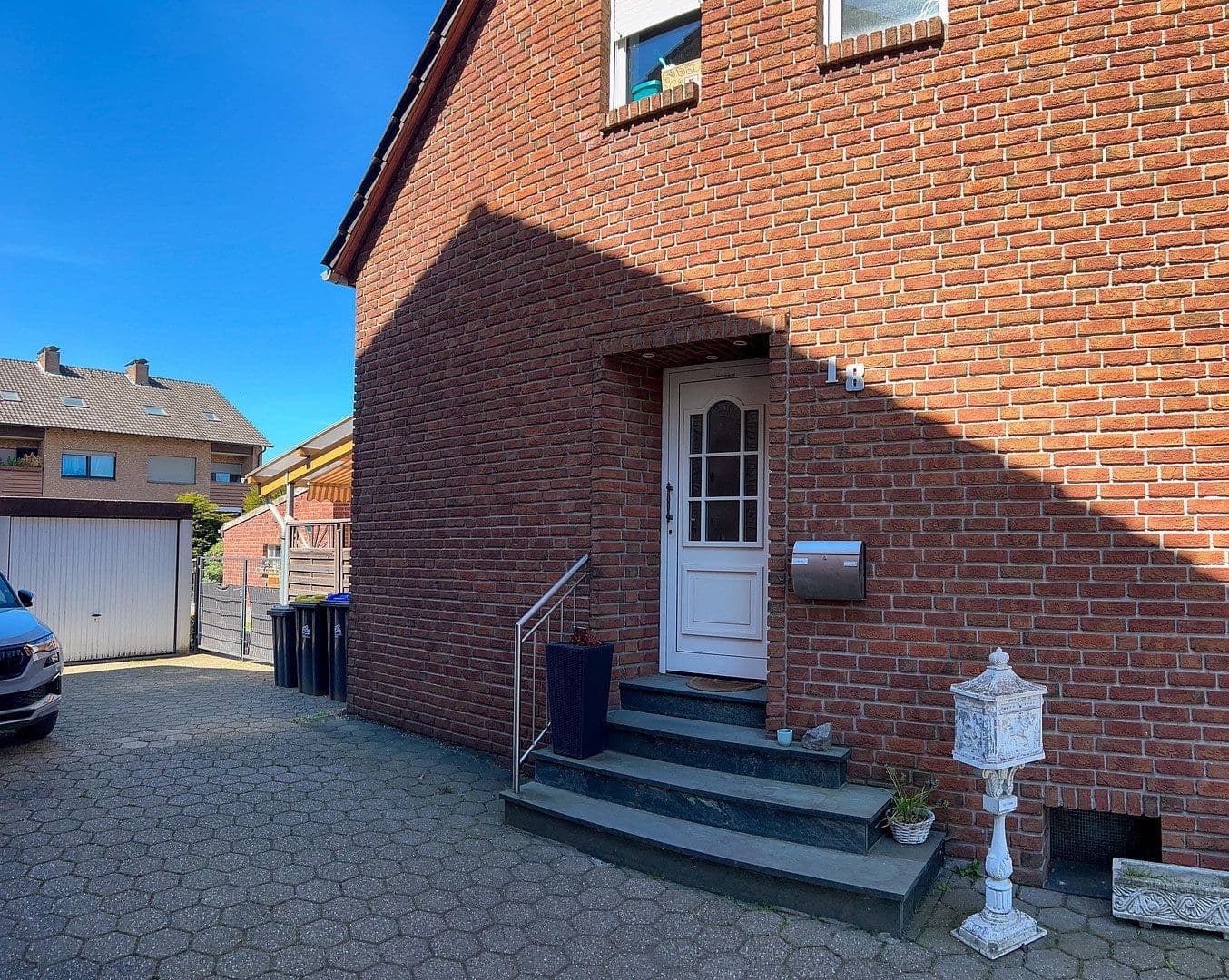 Pronájem domu 100 m², pozemek 300 m², Vereinsstr. 18, Bocholt, Severní Porýní-Vestfálsko Pronájem domu 100 m², pozemek 300 m², Vereinsstr. 18, Bocholt, Severní Porýní-Vestfálsko