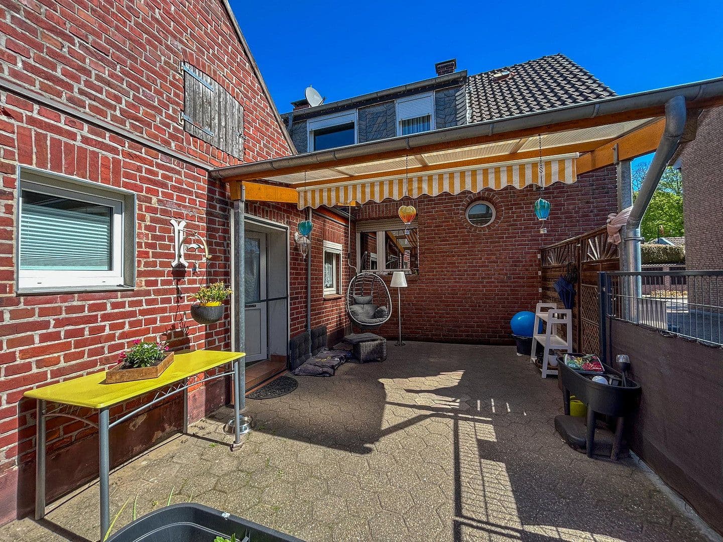 Pronájem domu 100 m², pozemek 300 m², Vereinsstr. 18, Bocholt, Severní Porýní-Vestfálsko Pronájem domu 100 m², pozemek 300 m², Vereinsstr. 18, Bocholt, Severní Porýní-Vestfálsko