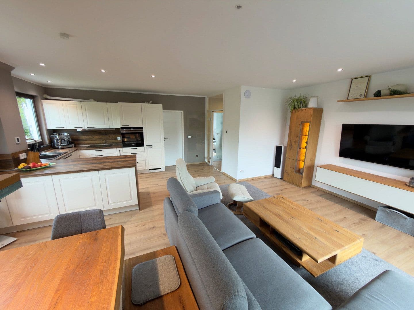 Prodej bytu 4+1 98 m², Erkrath, Severní Porýní-Vestfálsko Prodej bytu 4+1 98 m², Erkrath, Severní Porýní-Vestfálsko