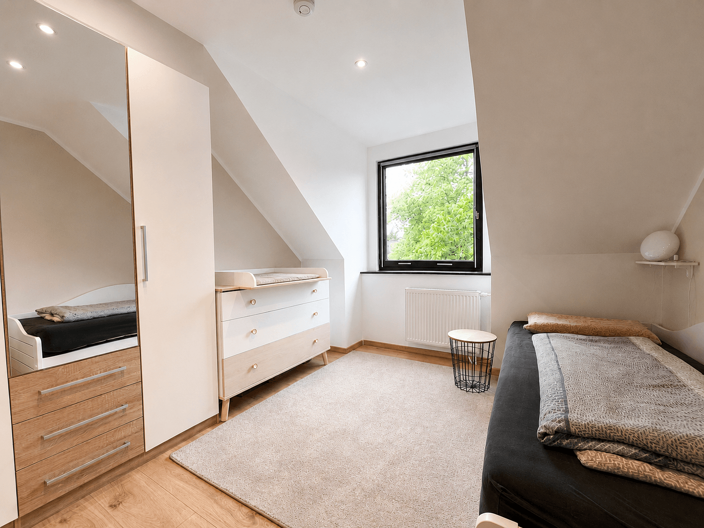 Prodej bytu 4+1 98 m², Erkrath, Severní Porýní-Vestfálsko Prodej bytu 4+1 98 m², Erkrath, Severní Porýní-Vestfálsko