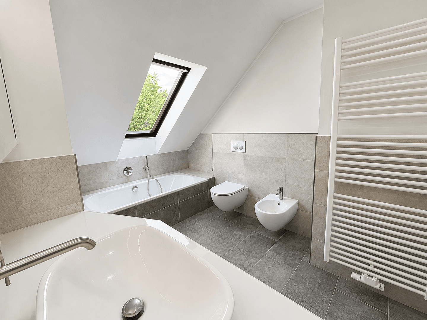 Prodej bytu 4+1 98 m², Erkrath, Severní Porýní-Vestfálsko Prodej bytu 4+1 98 m², Erkrath, Severní Porýní-Vestfálsko